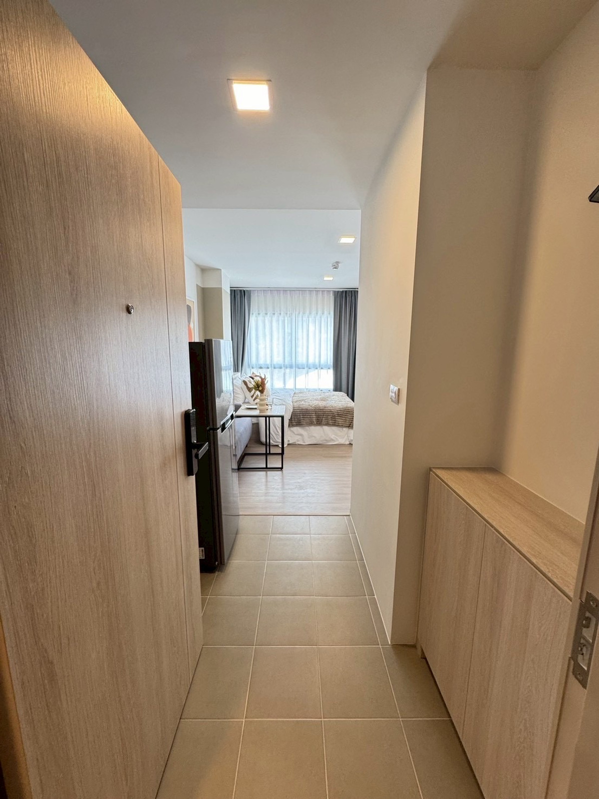 For RentCondoKhon Kaen : D Condo, beautiful room with washing machine.