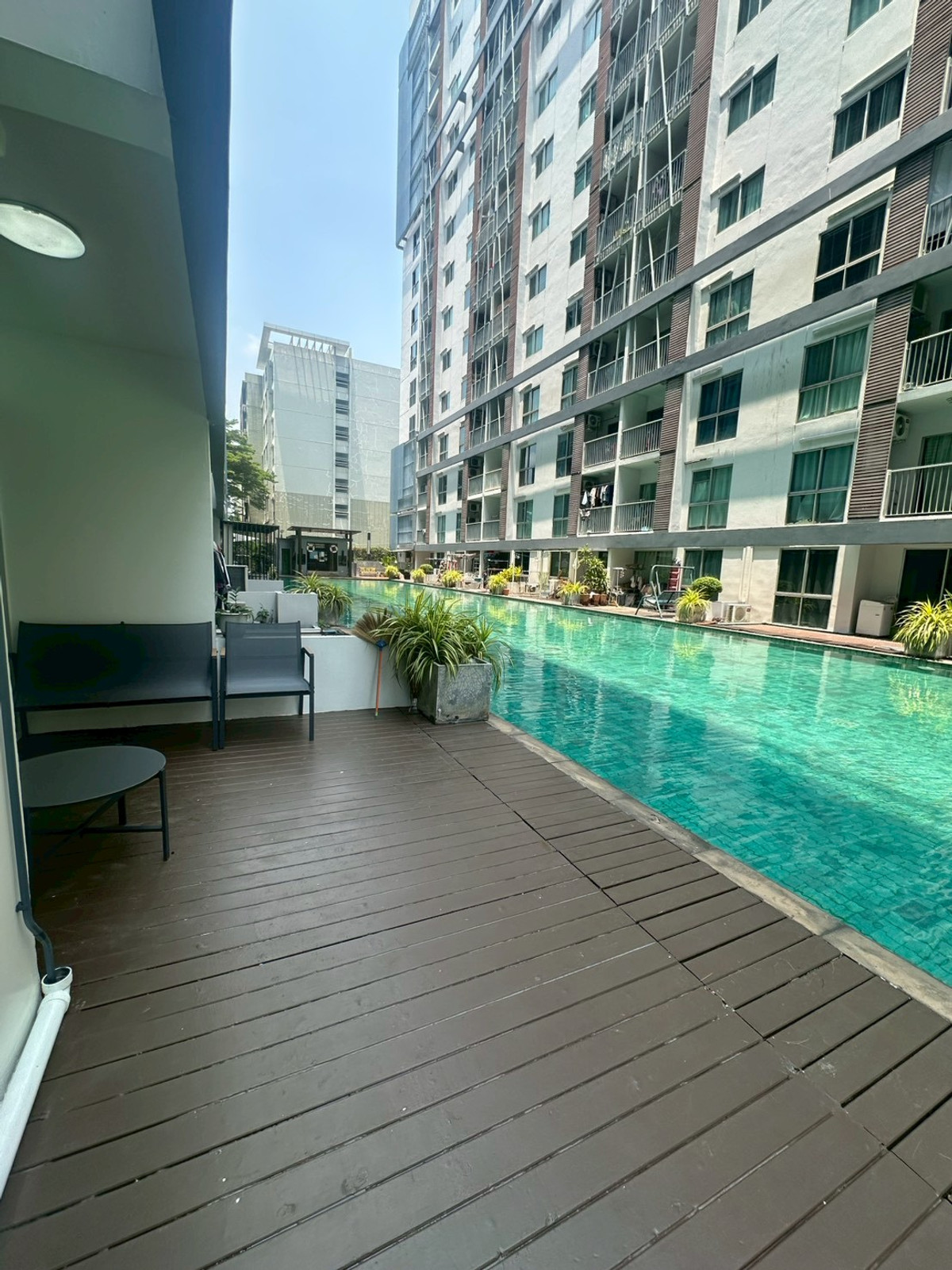 ขายคอนโดพระราม 9 เพชรบุรีตัดใหม่ RCA : ขาย คอนโดรีโนเวท ใกล้MRTพระราม9🌊✨ริมสระ pool access 3.19ลบ One Bedroom 48sq.m พร้อมอยู่ นัดชมเลย 084-976-1441