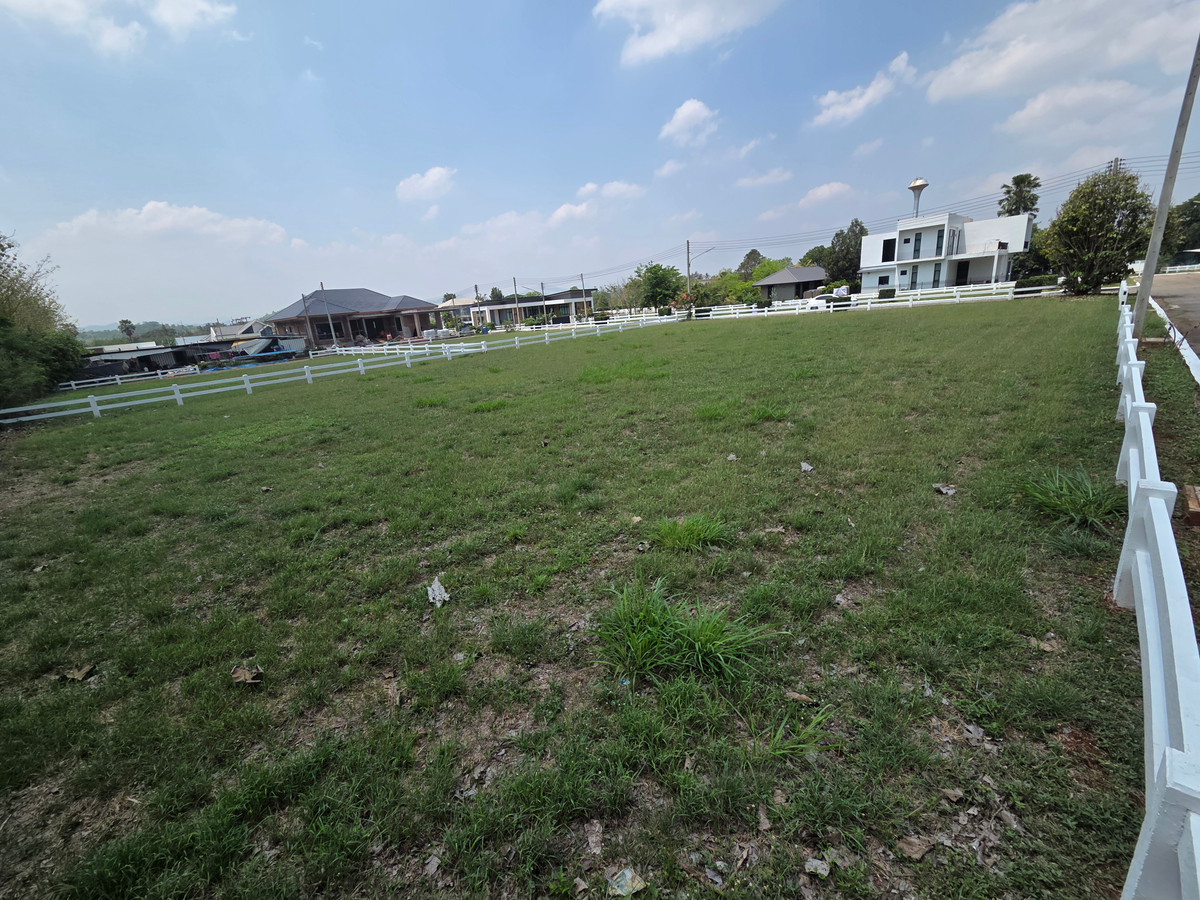 For SaleLandPak Chong KhaoYai : Land for Sale in Khao Yai, Thailand (Pak Chong) – 302 sq.wah | Green Montana Gated Community | 28 m. Wide Frontage | Ideal for Luxury Home near Bangkok