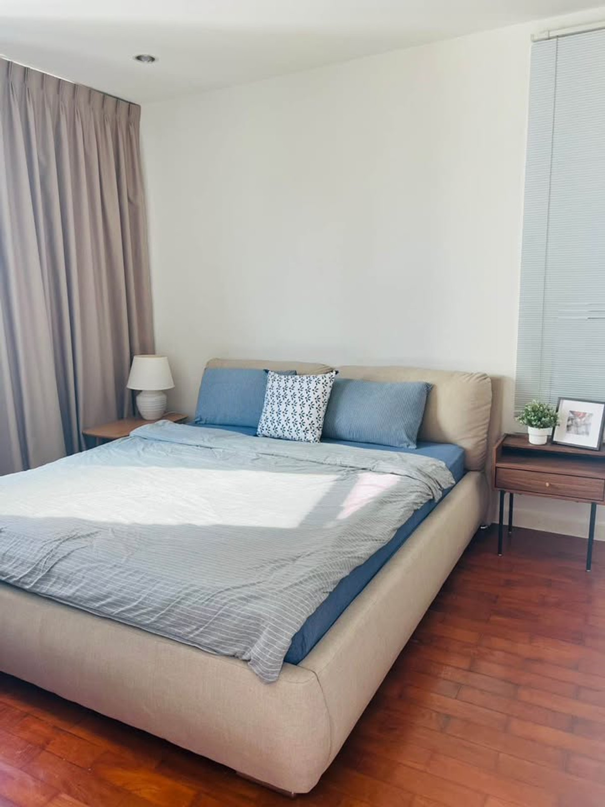 For RentCondoSukhumvit, Asoke, Thonglor : Condo for rent Siri Residence Sukhumvit 24, room ready to move in (Rt-01)