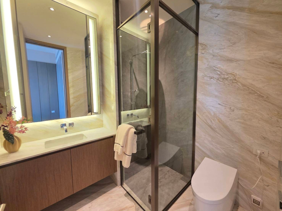 For SaleCondoWitthayu, Chidlom, Langsuan, Ploenchit : Scope Langsuan: 2bed 2.5bath 161.65sqm. 105,000,000 Brandnew, Fully Furnished, Embassy view Am: 0656199198