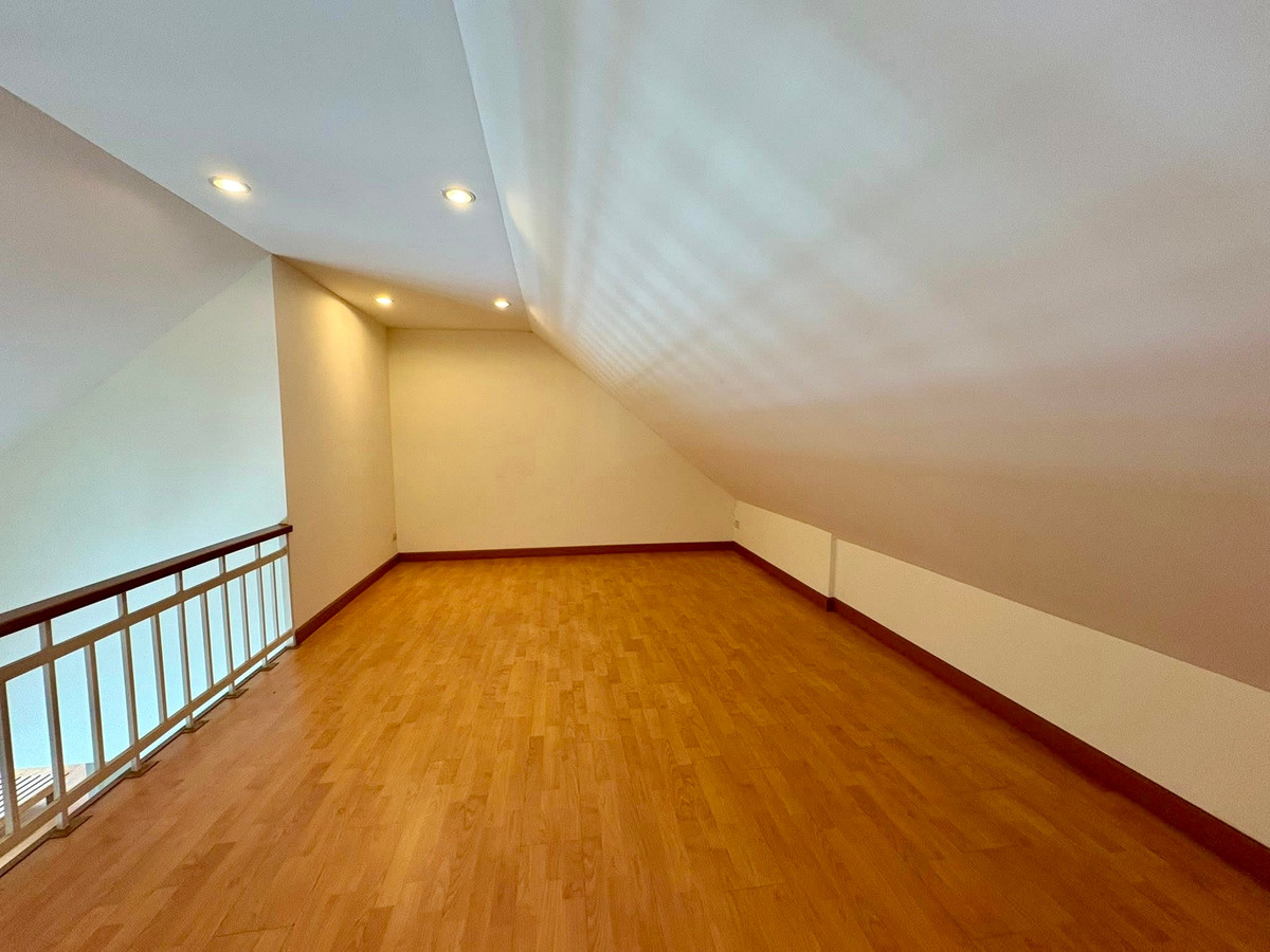 For SaleHouseOnnut, Udomsuk : Muangthong Village 4 Sukhumvit 101 / 4 Bedrooms (For Sale), Muangthong Village 4 Sukhumvit 101 / 4 Bedrooms (FOR SALE) GNG054
