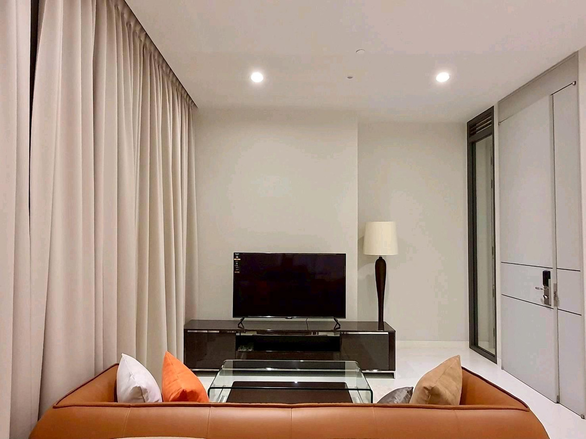 ให้เช่าคอนโดสุขุมวิท อโศก ทองหล่อ : 🏙️ Vittorio Sukhumvit 39 |With Private Lift| 101.74SQ.M • 2Bedrooms 2Bathrooms 