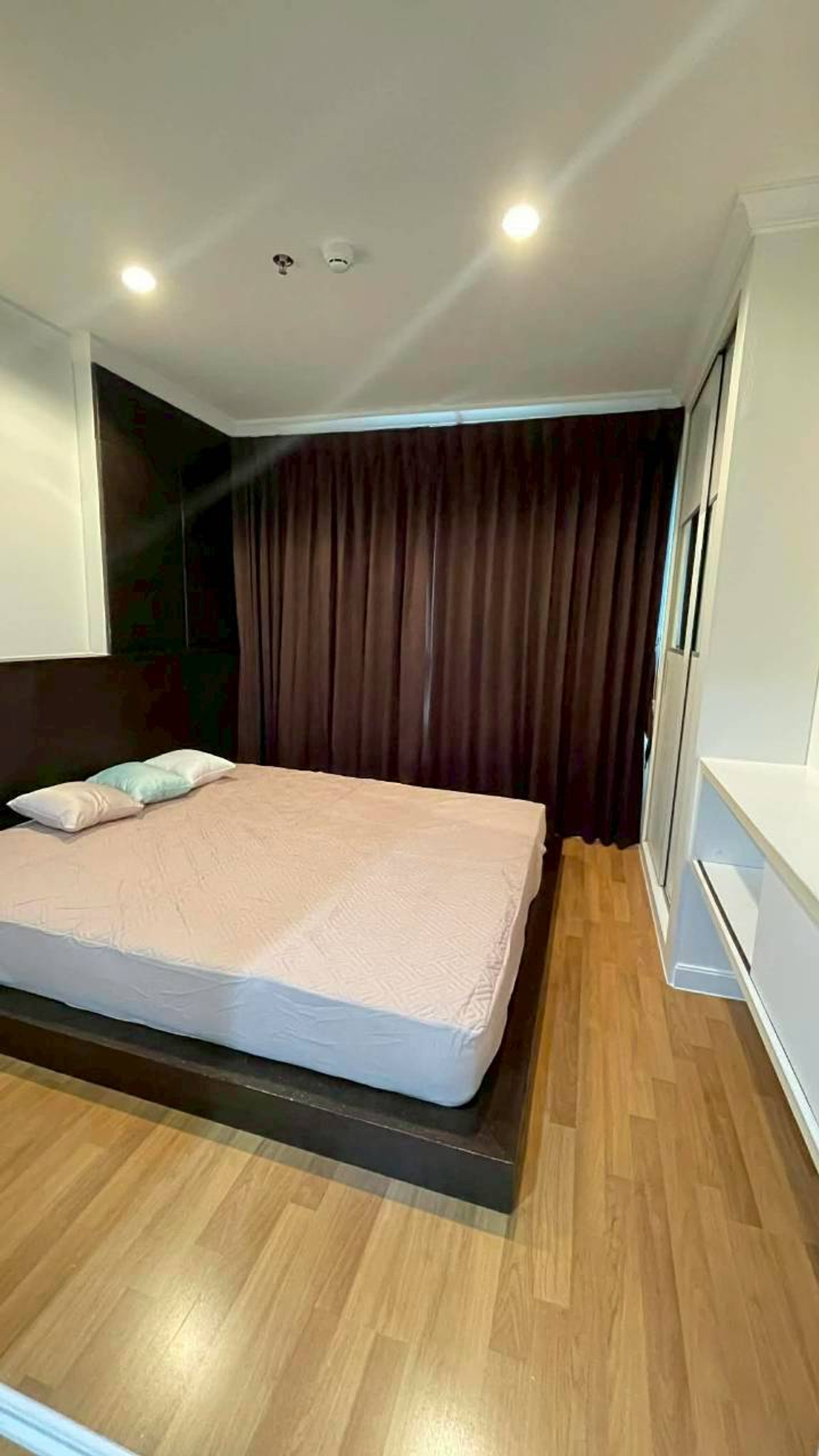 ให้เช่าคอนโดพระราม 9 เพชรบุรีตัดใหม่ RCA : ✅ LP9R241 ✅ Line : @p2nproperty