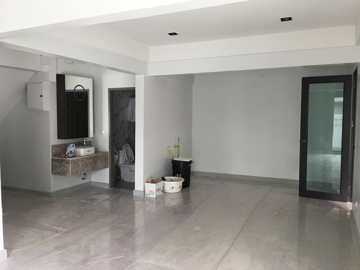 For SaleHouseKaset Nawamin,Ladplakao : Maneeya Village / 2 bedrooms (sold with tenant), Maneeya Village / 2 Bedrooms (FOR SALE) MNT006