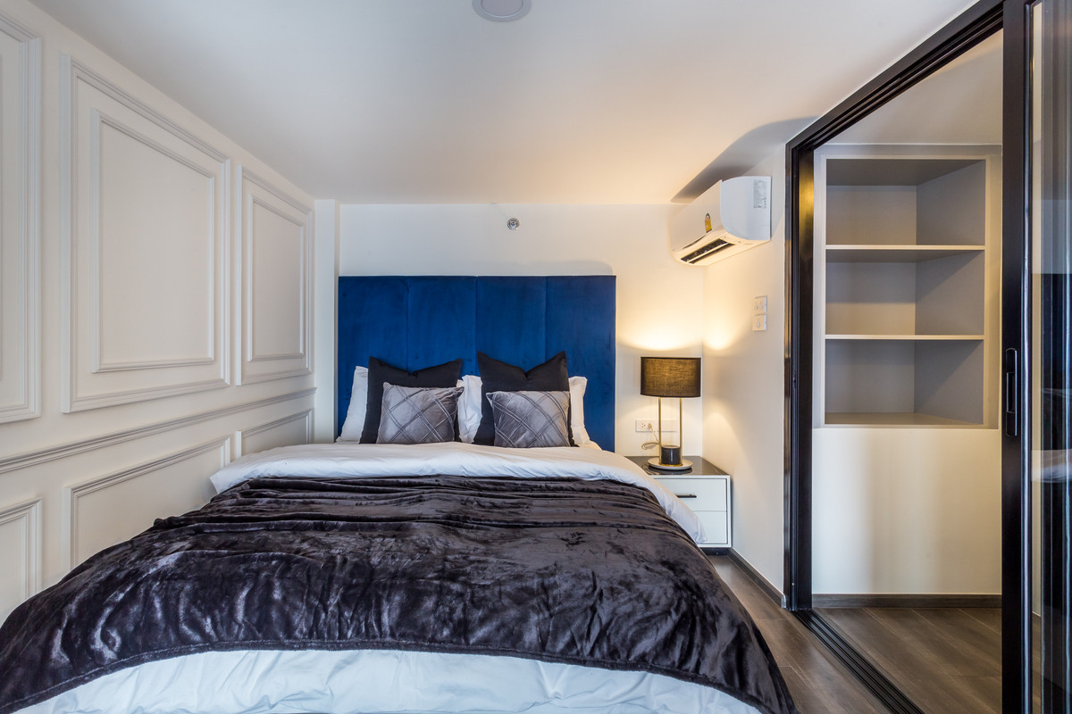 For SaleCondoKasetsart, Ratchayothin : Golden opportunity! KnightsBridge Space Ratchayothin condo, 1 bedroom, 38 sq.m., near BTS PhaholyothinPrice only 6.4 million, with complete amenities. Don't miss out!