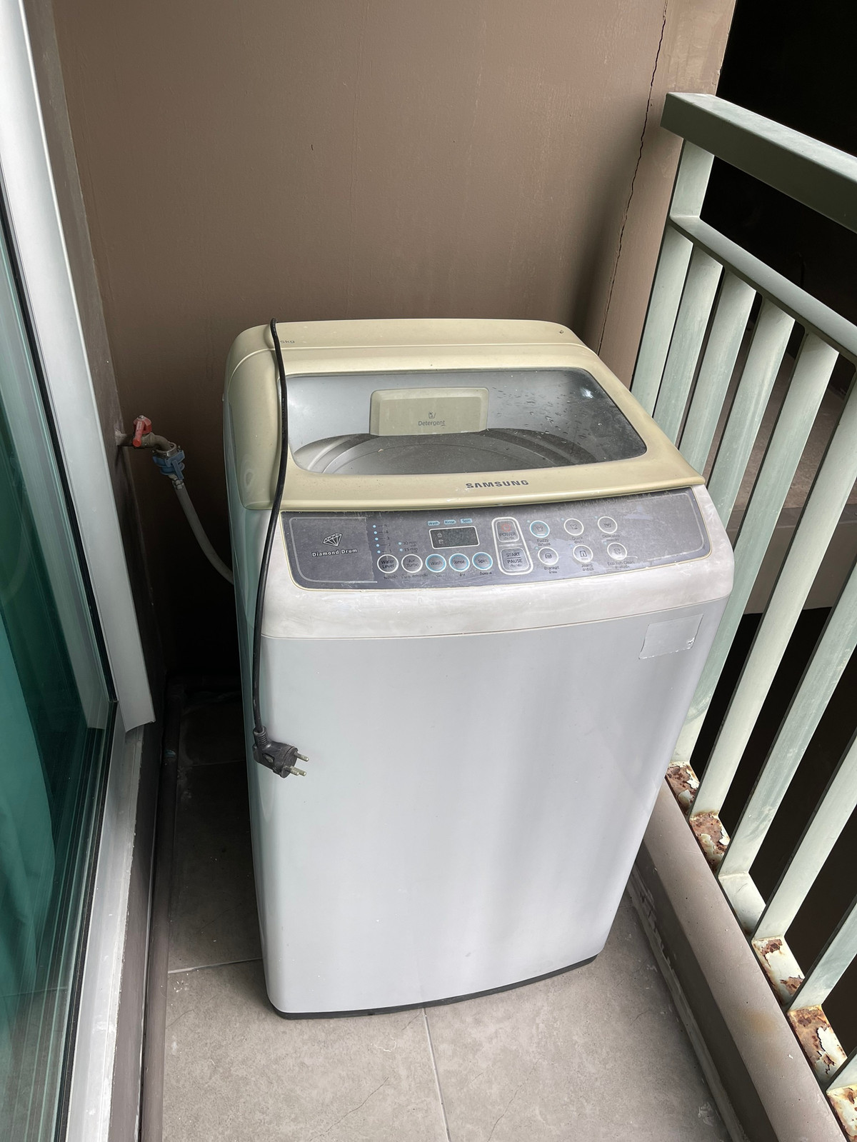 For RentCondoRama9, Petchburi, RCA : !! Beautiful room for rent, Condo Aspire Rama 9, near MRT Rama 9.