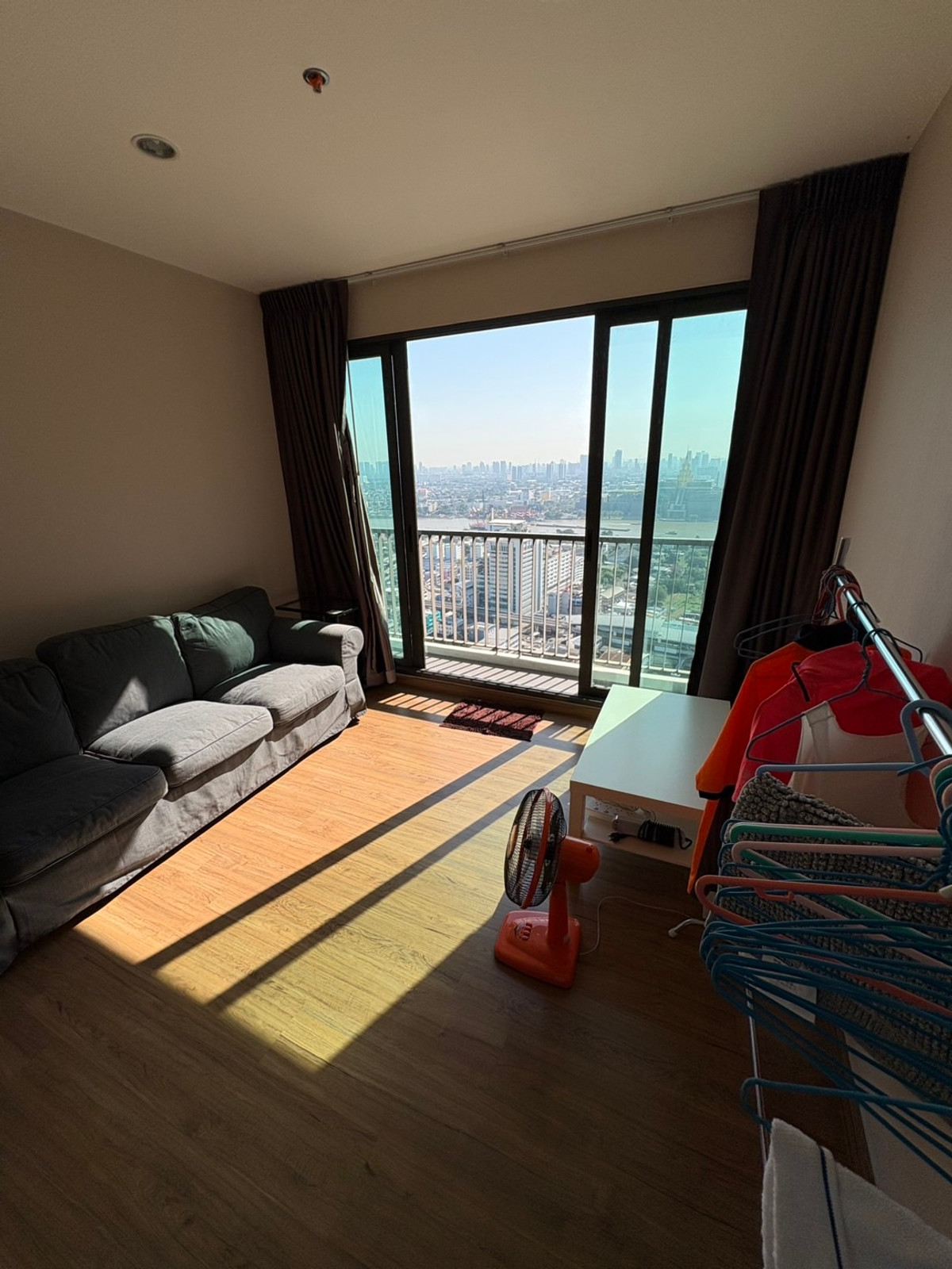 ขายคอนโดปิ่นเกล้า จรัญสนิทวงศ์ : ★ราคาพิเศษมาก ในราคา 5.2 ลบ. ติด MRT บางอ้อ  ใกล้แหล่งช้อปปิ้ง และของกินมากมาย ★ The Tree RIO Bang-Aor Station★