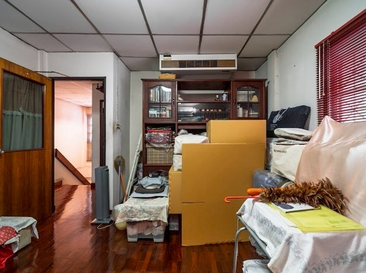 For SaleHouseSukhumvit, Asoke, Thonglor : Cozy House for Sale Phra Khanong | Family Home Best Value | Near BTS Phra Khanong | 12,900,000 THB | House for sale Phra Khanong, suitable for families, good value, near BTS Phra Khanong 12,900,000 baht - LTHC14785