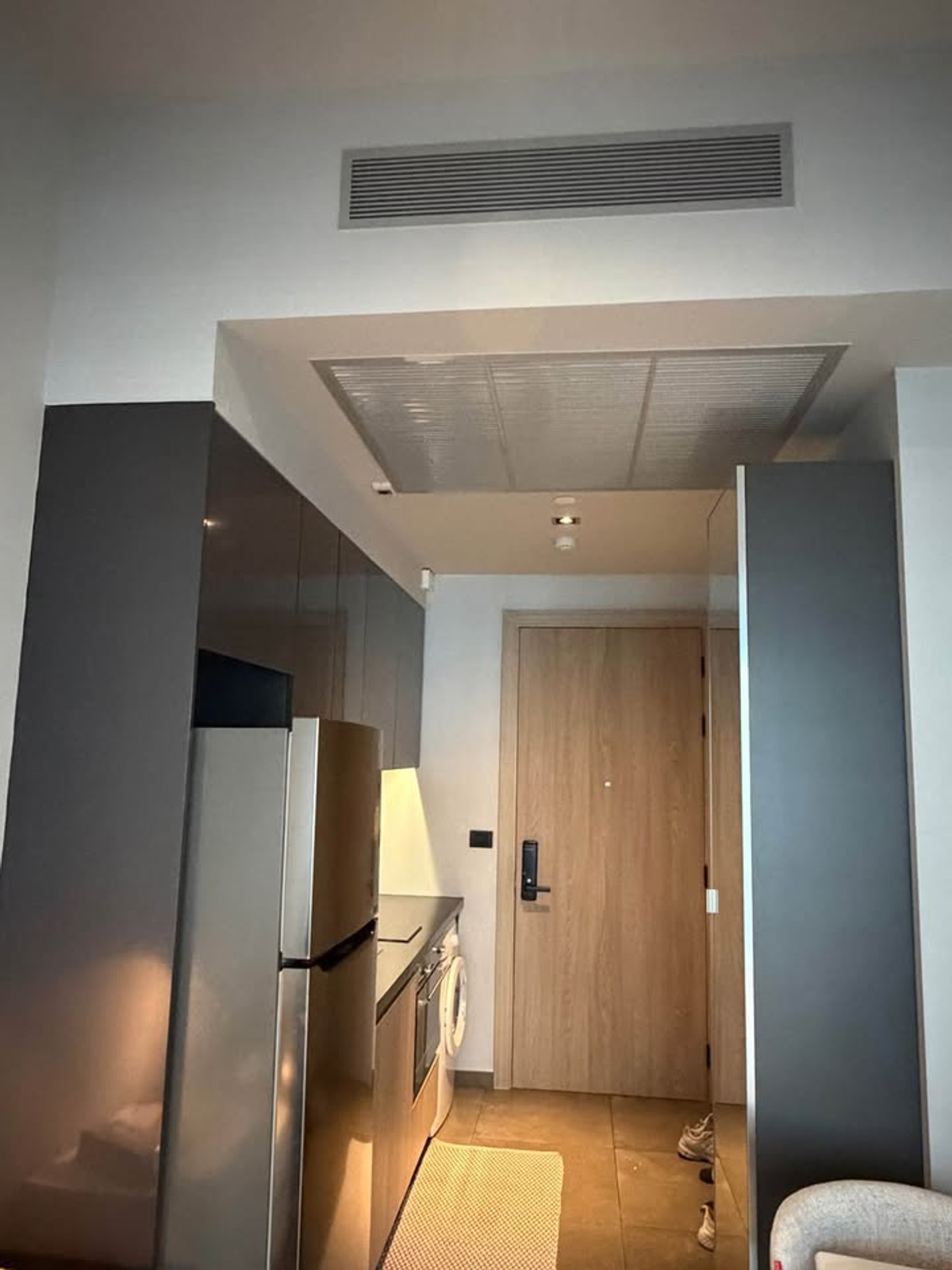 ให้เช่าคอนโดสุขุมวิท อโศก ทองหล่อ : ให้เช่า The Lofts Asoke ห้องใหม่แกะกล่อง! แต่งครบไม่เคยปล่อยเช่า ใกล้ MRT/ARL