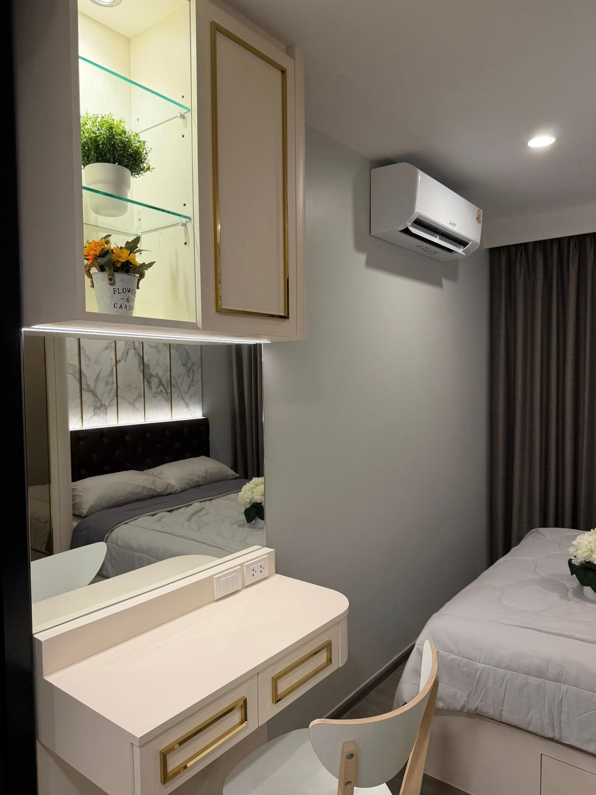 For RentCondoThaphra, Talat Phlu, Wutthakat : Condo for rent near BTS Wutthakat | Regent Home Wutthakat | 1 bedroom, fully furnished, ready to move in, near The Mall Tha Phra and ICONSIAM.