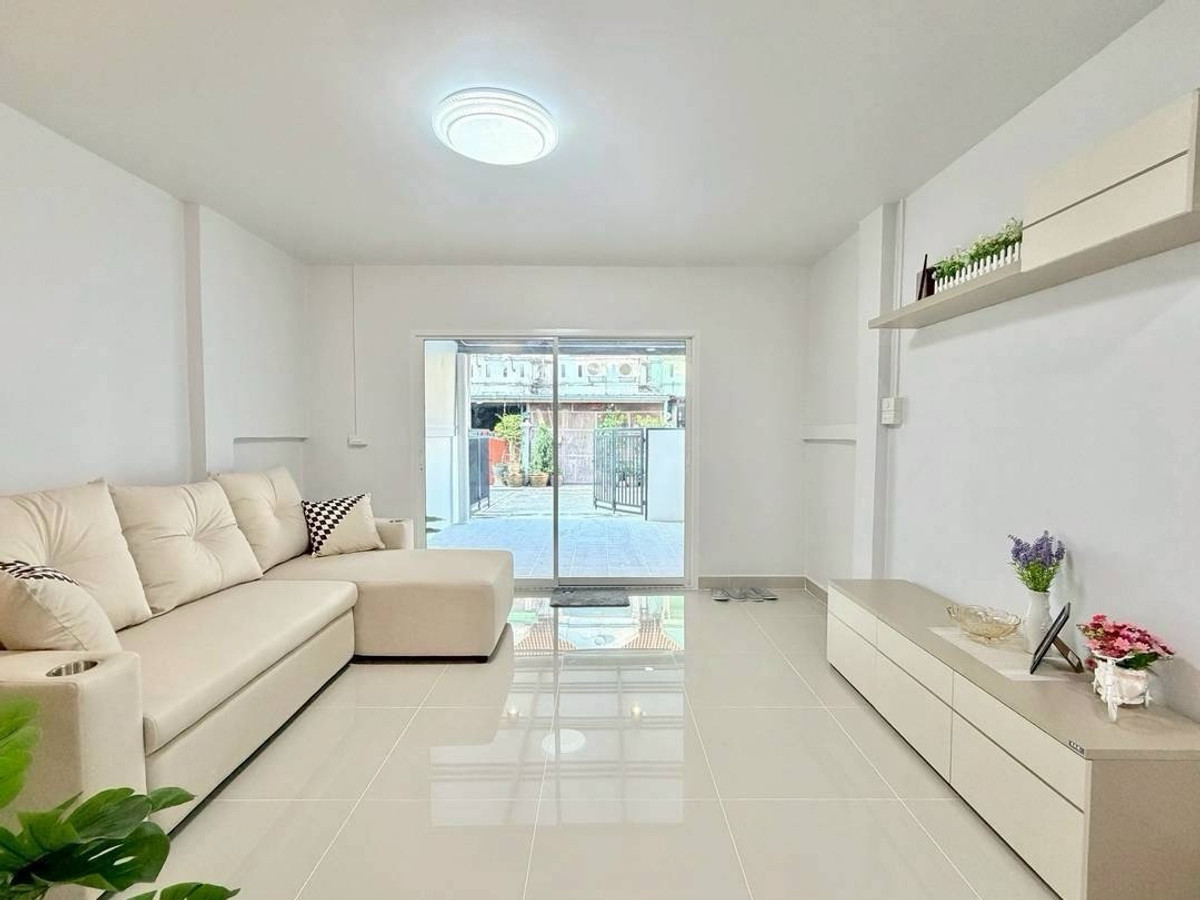 ขายบ้านนนทบุรี บางใหญ่ บางบัวทอง : ฟรีค่าธรรมเนียมการโอนภาษีและอากร