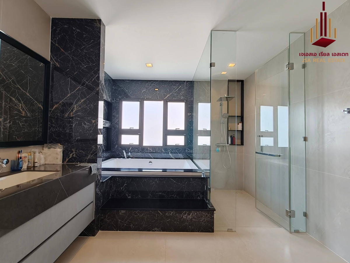 ขายบ้านพัฒนาการ ศรีนครินทร์ : ✨ For Sale: Grand Bangkok Boulevard East Rama 9  ✨  💰 Only 49,000,000 THB