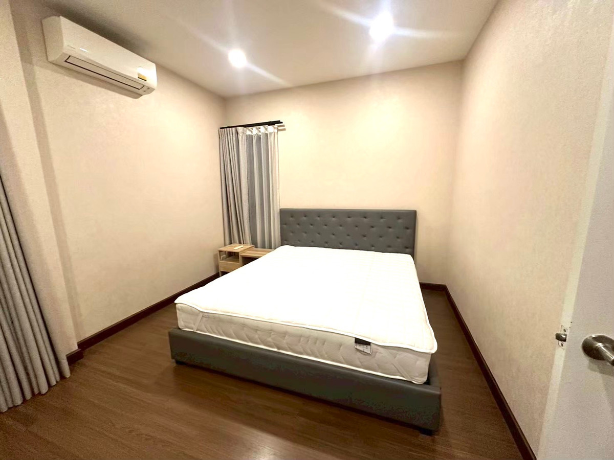 บ้านบางนา แบริ่ง ลาซาล : ให้เช่า/ขาย บ้าน The City Bangna Km.7  62 ตร.ว.  266 ตร.ม. ตกแต่ง พร้อมเข้าอยู่   พื้นที่รอบบ้านปูทางเดินรอบ ใช้งานได้อย่างเต็มที่