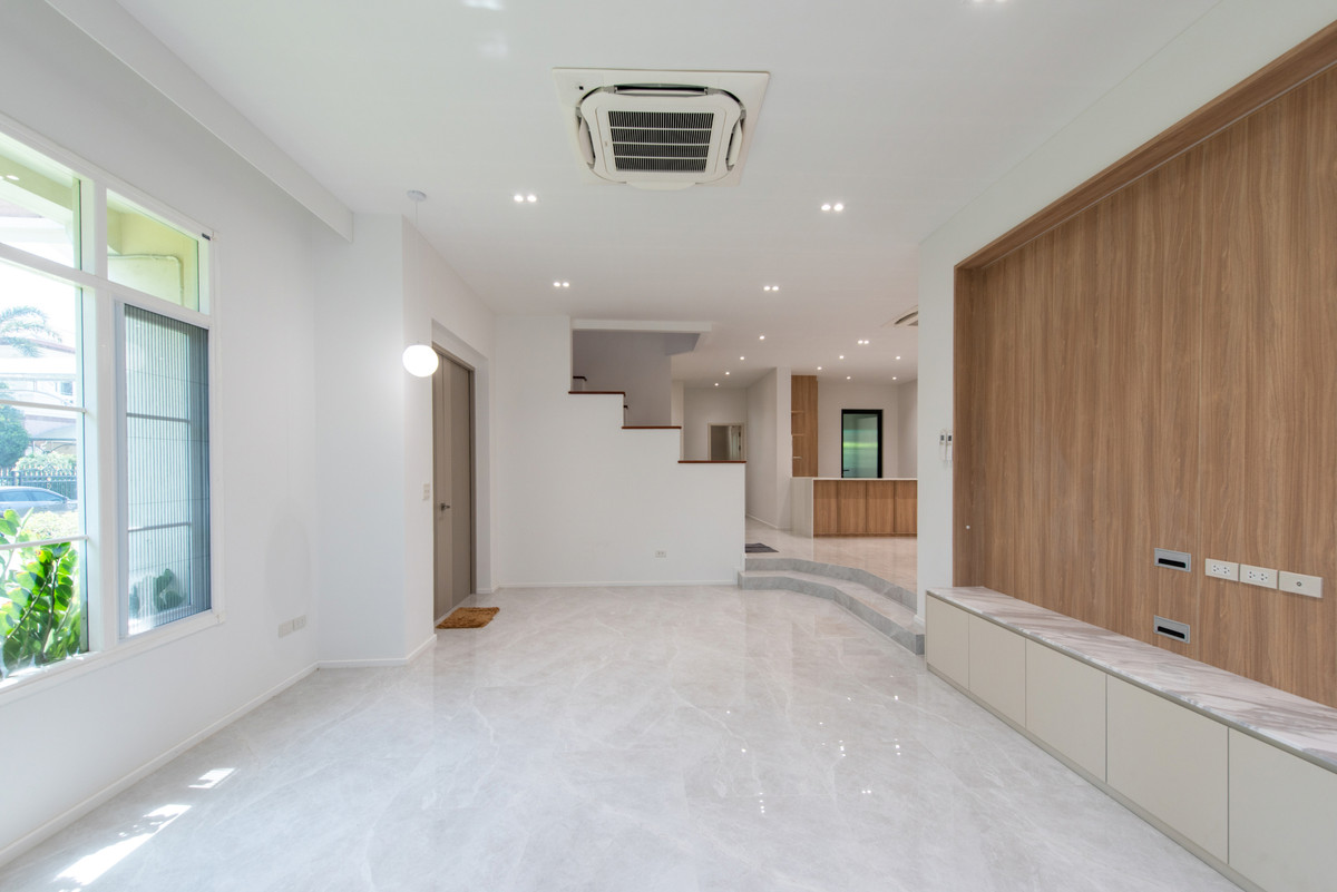 ขายบ้านลาดกระบัง สุวรรณภูมิ : 139.5ตรว 4นอน5น้ำ3จอด บ้านเดี่ยว 2 ชั้น ลดาวัลย์ สุขุมวิท 103 ถนนเฉลิมพระเกียรติ ร9 