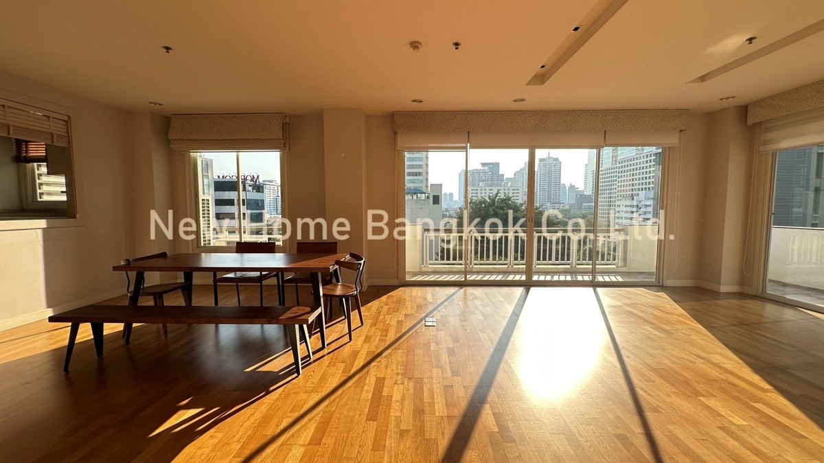 For RentCondoSathorn, Narathiwat : Luxury Condo for Rent – Sathorn | 250 sqm Corner Unit
