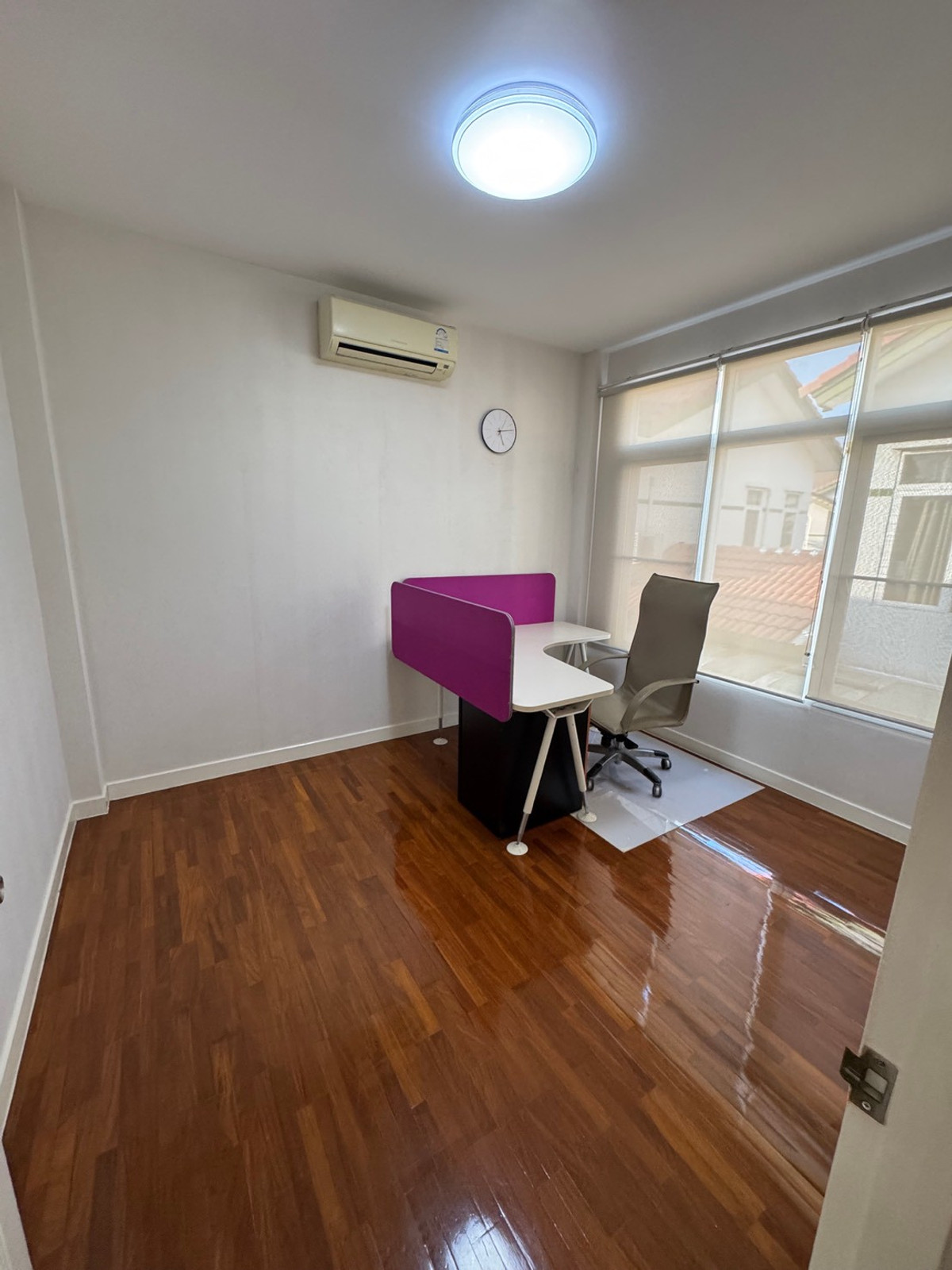 ให้เช่าบ้านเกษตร นวมินทร์ ลาดปลาเค้า : ให้เช่าบ้านเดี่ยว รสาสแปนิช คอร์ดยาร์ด เกษตร-นวมินทร์ บ้านรีโนเวทใหม่ พร้อมเข้าอยู่ (N.2057)