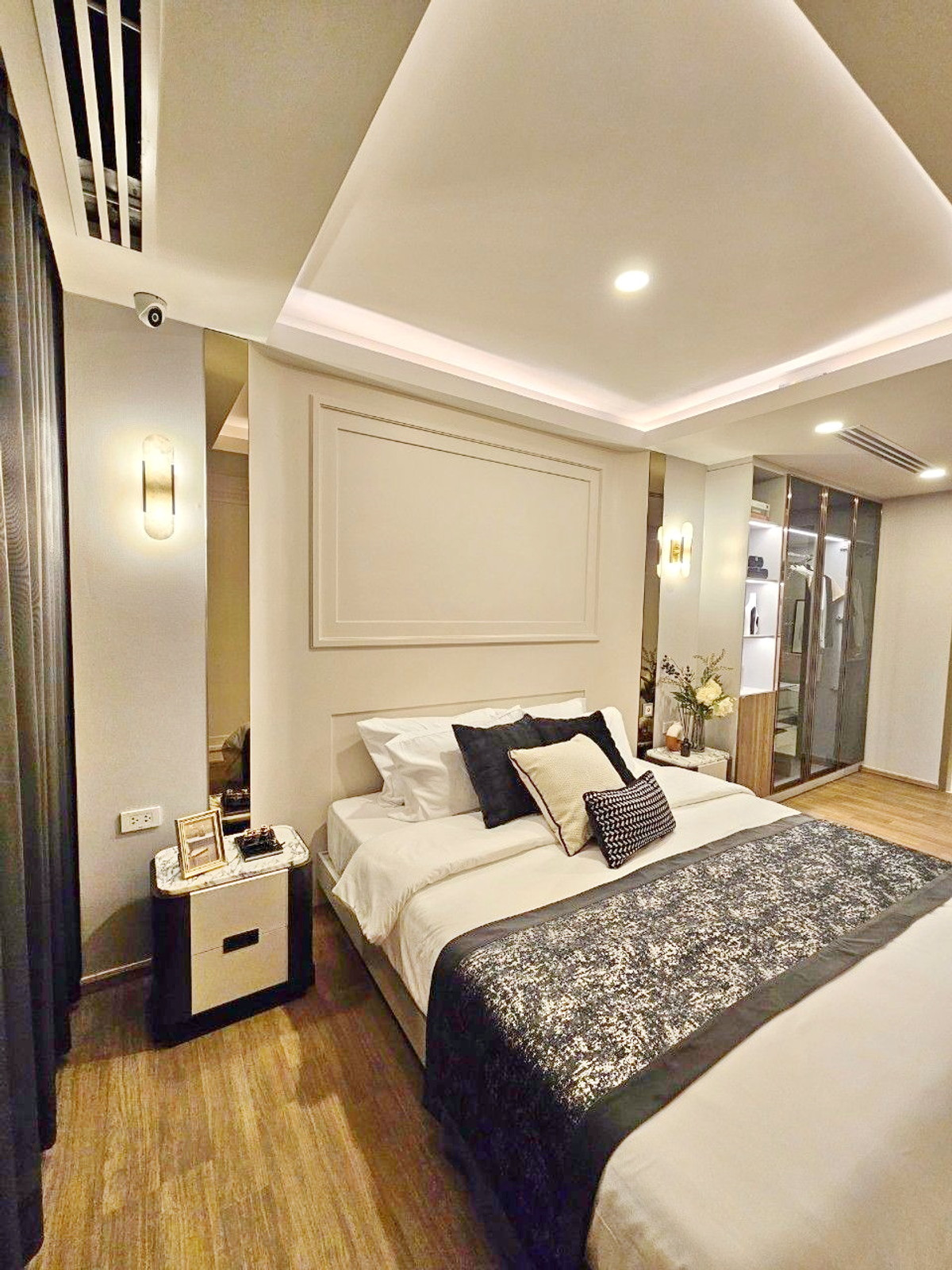 ขายดาวน์คอนโดปิ่นเกล้า จรัญสนิทวงศ์ : 9759♚ขายคอนโด 2 ห้องนอน♙โซ ออริจิ้น เวลเนส ศิริราช♜MRTไฟฉาย(70ม.)∞099-5919653,065-9423251🜲Line@sureresidence