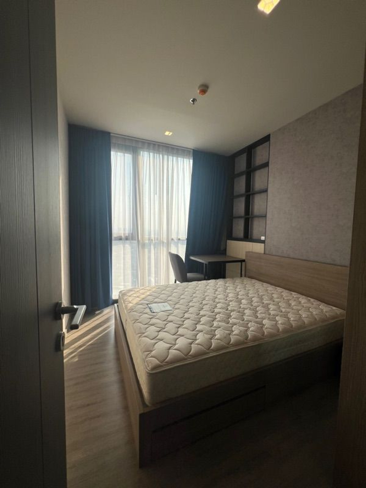 ให้เช่าคอนโดบางซื่อ วงศ์สว่าง เตาปูน : ให้เช่า เดอะ ไลน์ วงศ์สว่าง ชั้น 30