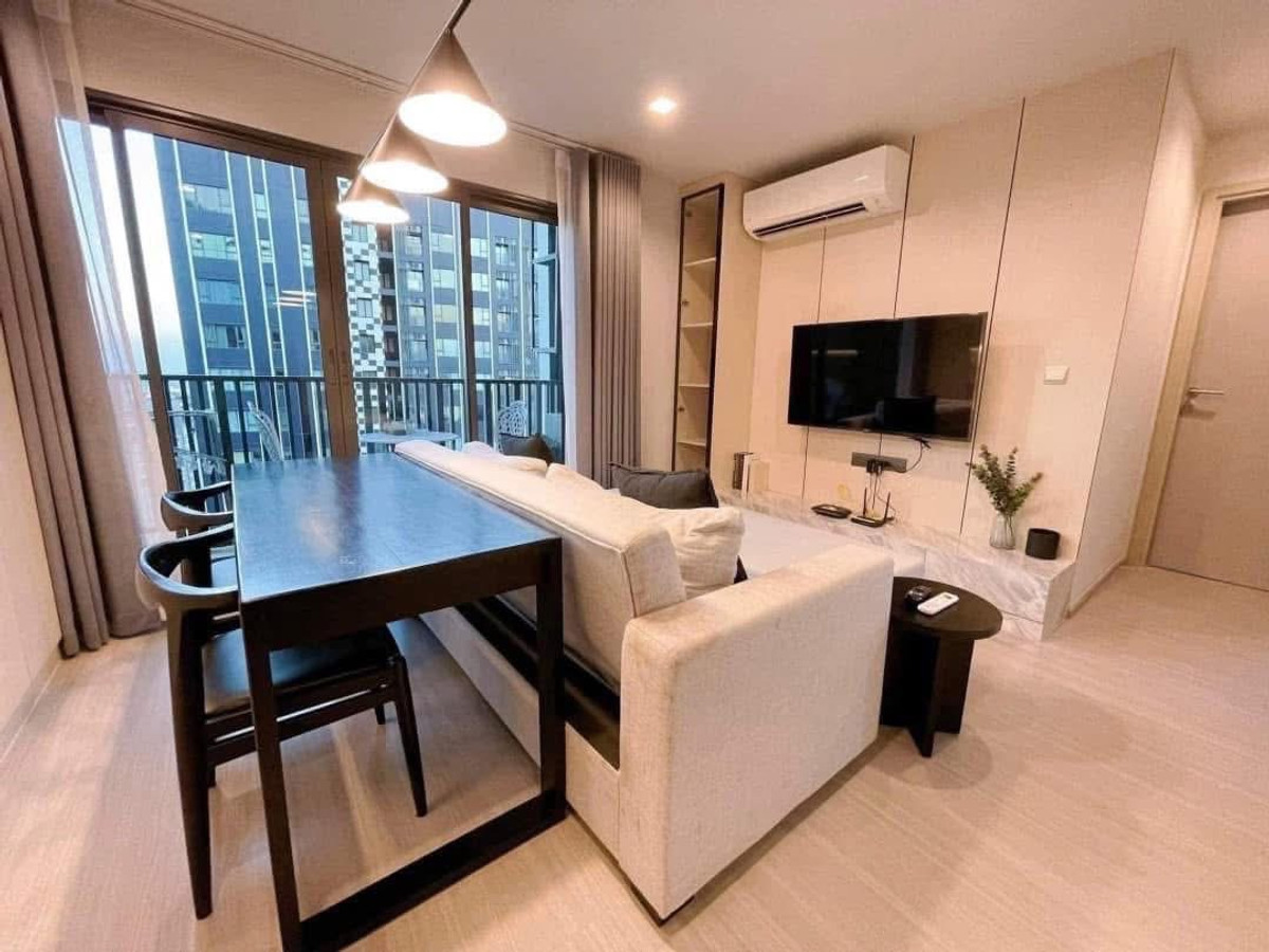 For RentCondoLadprao, Central Ladprao : 🏡✨ Very beautiful room Life Ladprao | Life Ladprao ✨🏡 📍 opposite Central Ladprao 🚆 next to BTS Ladprao Intersection | connected to MRT Phahon Yothin 🔑 Condo for rent Life Ladprao * Building A, 41st floor, high view, airy * Size 50 sq m. * 2 bedrooms | 1 b