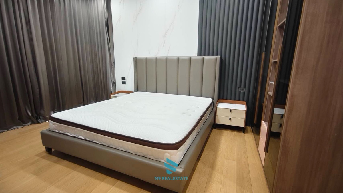 ขายบ้านเลียบทางด่วนรามอินทรา : (ขาดทุน10ล้าน) The glamor บ้าน+สระว่ายน้ำแต่งสวยเฟอร์ครบ พร้อมอยู่ ห่างเอกมัย 10 นาที 