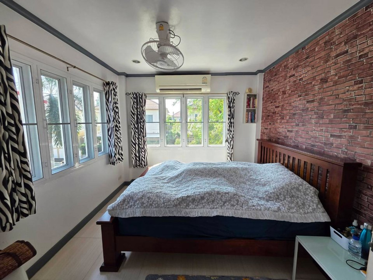 For SaleHouseNawamin, Ramindra : Single house for sale, Neighbor Home Village, Watcharapol, Sukhaphiban 5, garden view, beautiful house condition, ready to move in.