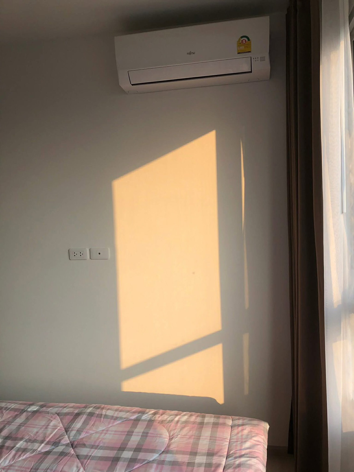 ให้เช่าคอนโดแจ้งวัฒนะ เมืองทอง :  🔥 ห้องสวยมาก พร้อมอยู่ ทำเลแจ้งวัฒนะ ‼️ ให้เช่า Niche Mono แจ้งวัฒนะ คอนโดทำเลดี เดินทางสะดวก ห้องแต่งครบ เฟอร์นิเจอร์ + เครื่องใช้ไฟฟ้าครบ พร้อมเข้าอยู่ทันที 📍 (ตอบแชทไว รับสายไวมาก)