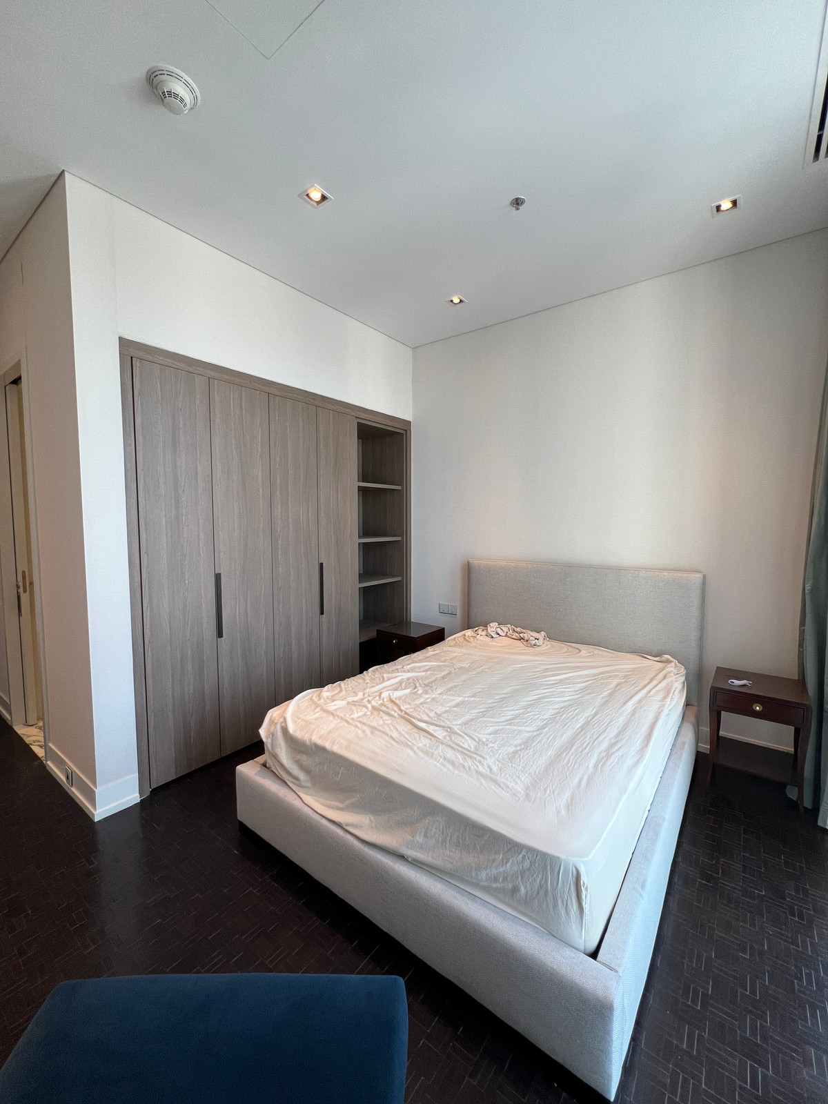 ขายคอนโดสาทร นราธิวาส : 🚨🔥 ขายด่วน | Ritz-Carlton Residences | 3 นอน | 211 ตร.ม. | ชั้น 28 | 65 ล้าน ALL-IN ⚡ ไม่มีค่าโอน ⚡ ไม่มีภาษี ⚡ ไม่มีค่าใช้จ่ายเพิ่ม | ~308K/ตร.ม. เทียบตลาด 440K/ตร.ม. 💰 ต่ำกว่าตลาด 30% 🏙️