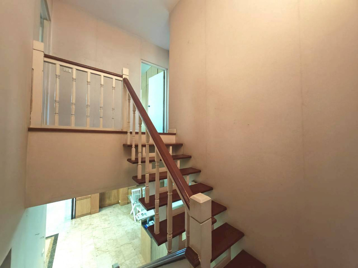 ขายบ้านลาดกระบัง สุวรรณภูมิ : 🏡 ขายบ้านเดี่ยว หมู่บ้านมัณฑนา วงแหวน-พระราม 9 บ้านสวย บรรยากาศร่มรื่น สไตล์บ้านสวน พื้นที่ใหญ่ หาไม่ได้แล้ว!