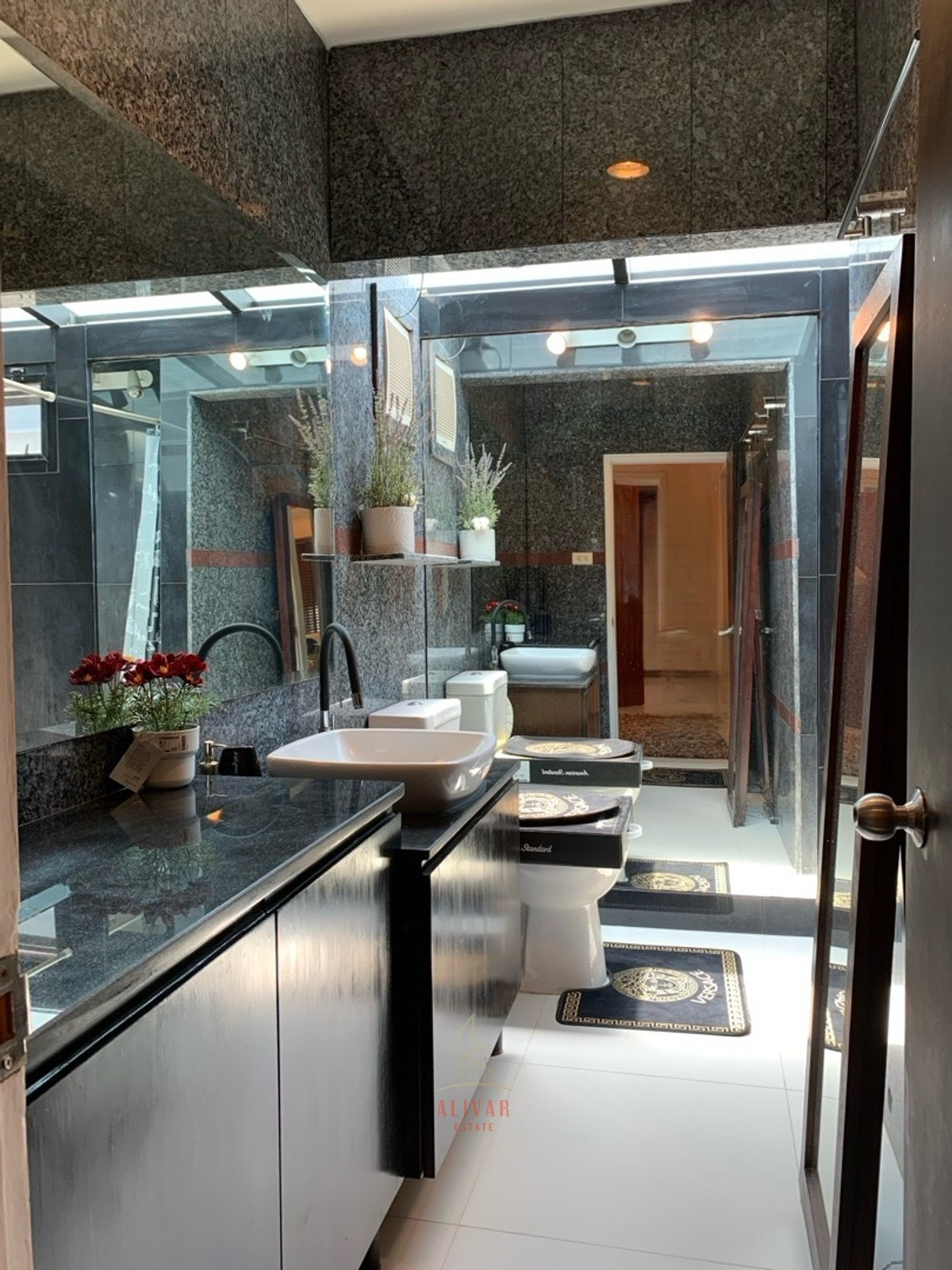 ให้เช่าบ้านพัฒนาการ ศรีนครินทร์ : RH034226 Detached house 3-beds for rent at Krung Thep Kritha area close to Airport Link Ban Thap Chang