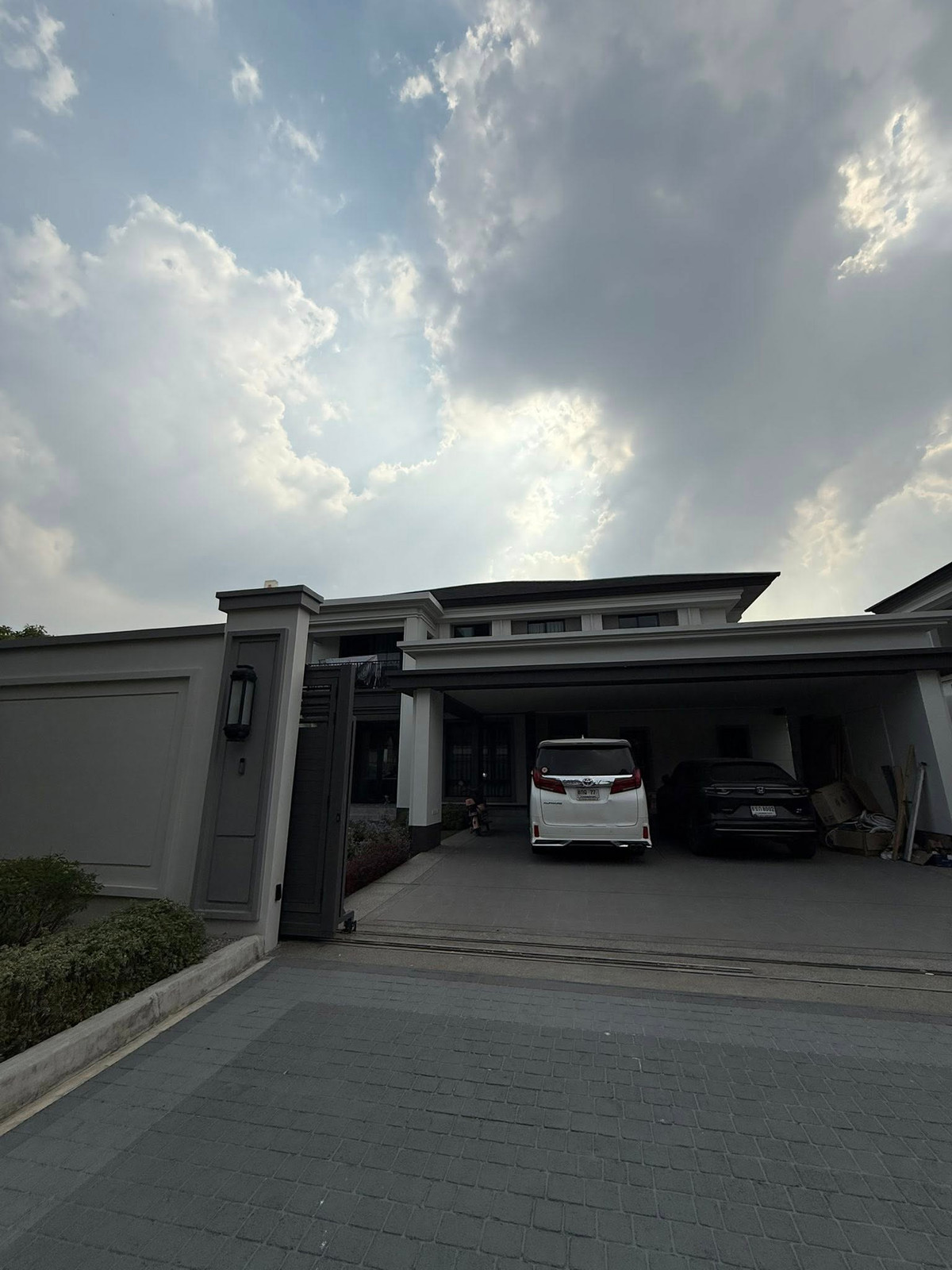 For RentHousePattanakan, Srinakarin : 🌳For rent - Luxury house with swimming pool at Else Krungthep Kreetha 🌳