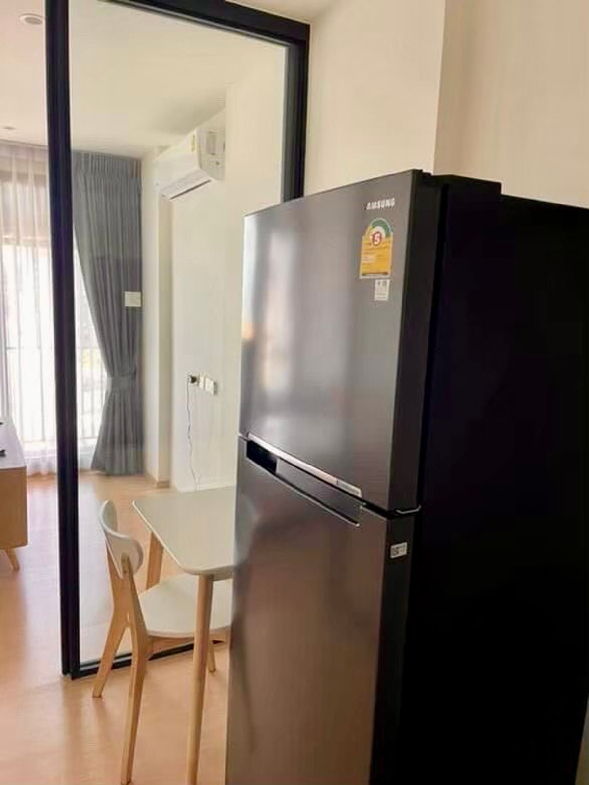 For SaleCondoSukhumvit, Asoke, Thonglor : Condo for sale that allows pets with tenants. Near Ekkamai BTS station