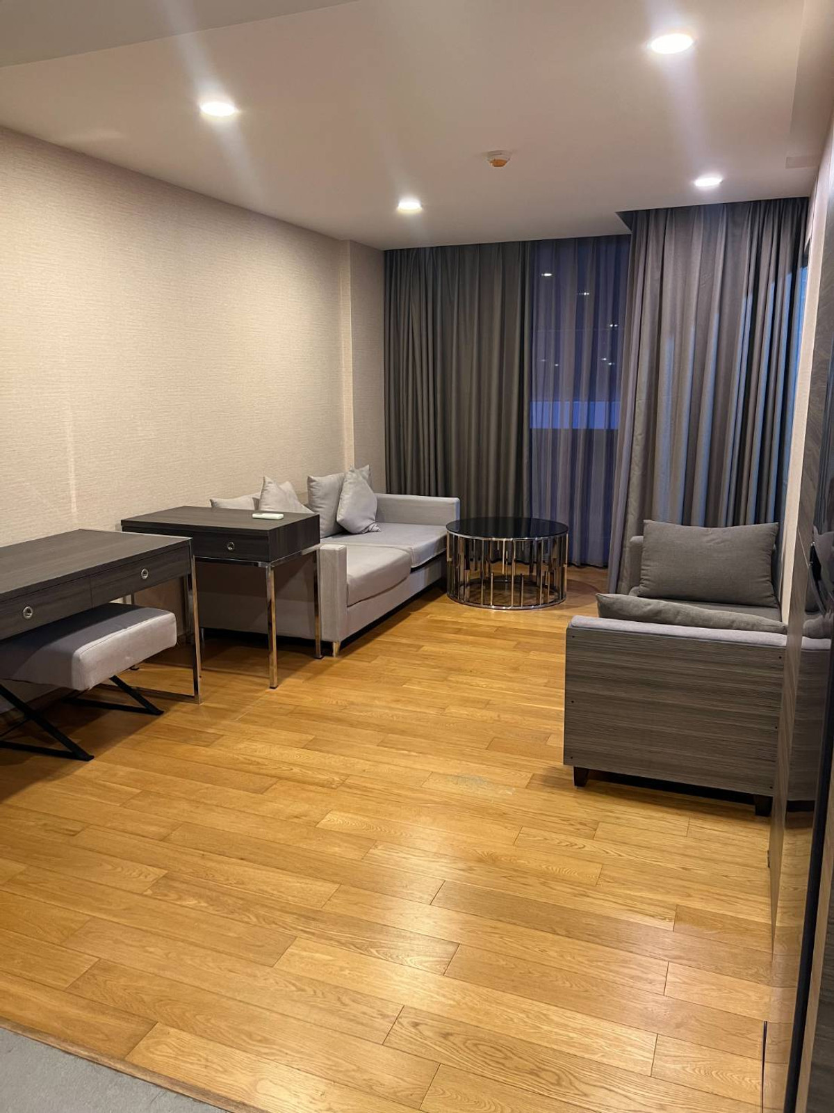 ให้เช่าคอนโดวิทยุ ชิดลม หลังสวน : ให้เช่า Klass Langsuan 1นอน 48ตรม. ใกล้ BTS ชิดลม ห้องสวยพร้อมอยู่