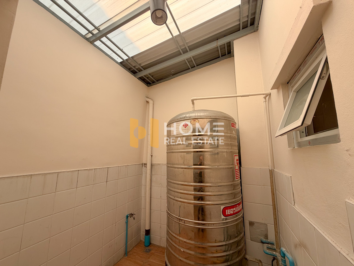 For SaleTownhomeKasetsart, Ratchayothin : Supalai Ville Ekamai - Ramindra / 3 Bedrooms (FOR SALE) MNT029