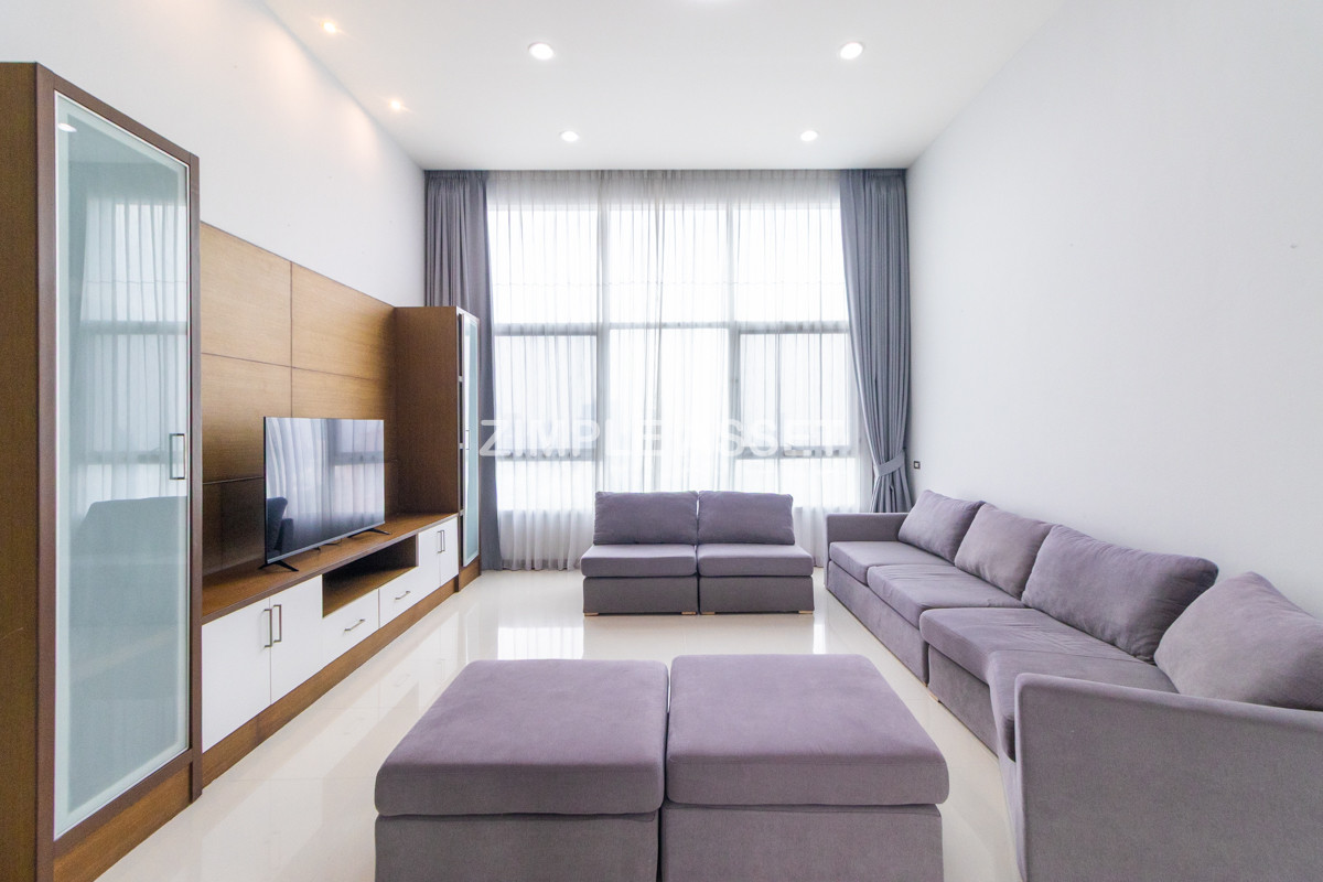 For RentSukhumvit, Asoke, Thonglor : Line ID: @zimple_asset Luxury aprtment in center of sukhumvit. Offering premium facilities for an elevated living experience. Surrounded by leading shopping malls in a prime location.