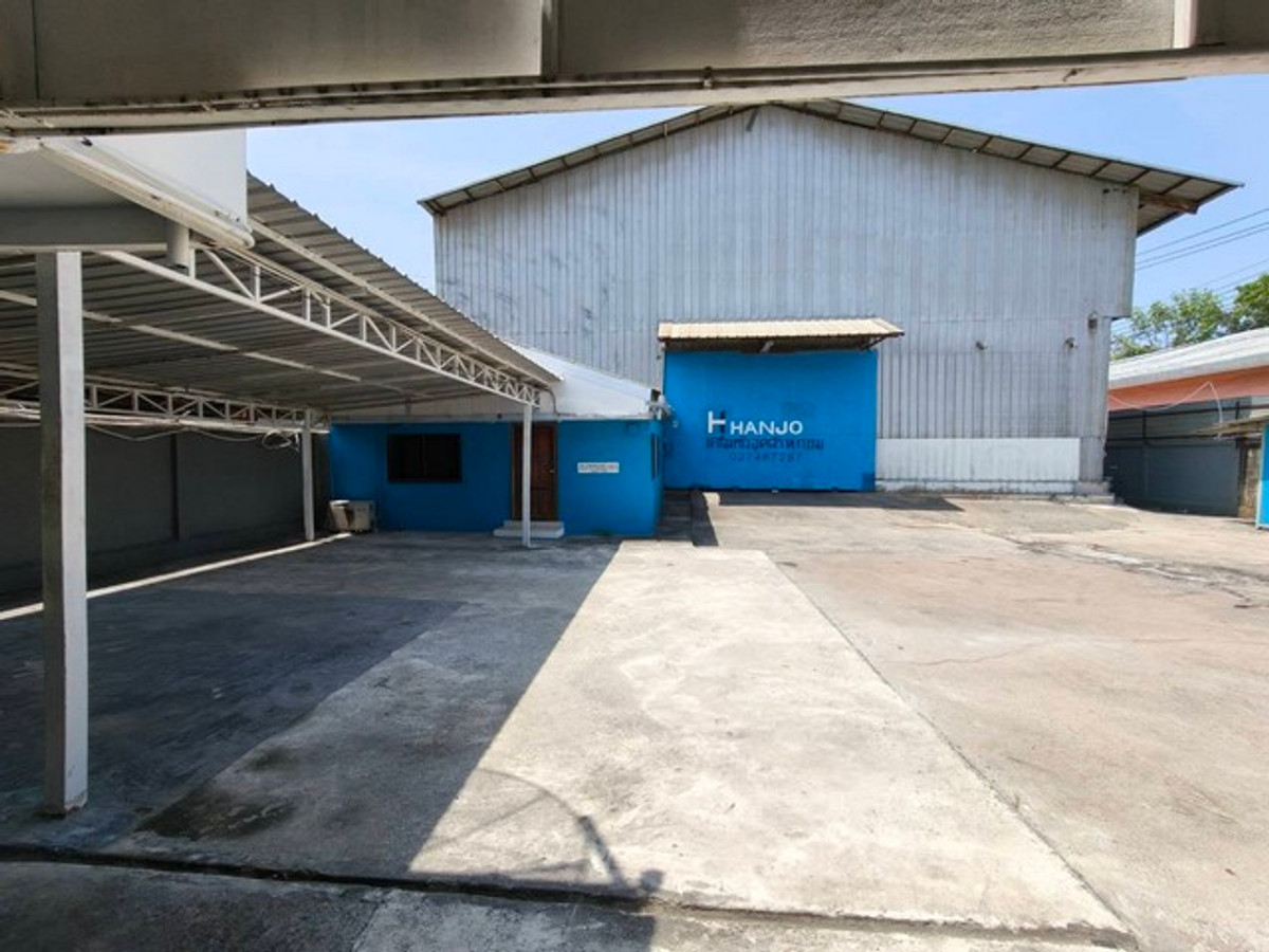 For RentWarehousePattanakan, Srinakarin : HR3361 for sale/rent warehouse with office | Prime location, Chaloem Phrakiat Rama 9, near Suan Luang Rama 9 - Bueng Nong Bon | Connects to the motorway only 15 minutes.