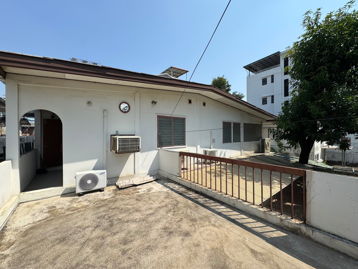 ให้เช่าบ้านสาทร นราธิวาส : ให้เช่า📍บ้านเดี่ยวทำธุรกิจ จาก BTS ช่องนนทรี 1.1 km จากถนนนราธิวาสเพียง 280m