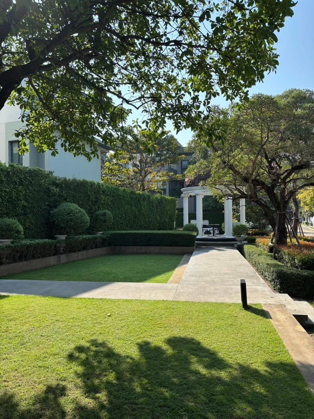 For SaleHouseKaset Nawamin,Ladplakao : Narasiri Topiary / 4 Bedrooms (For Sale), Narasiri Topiary / 4 Bedrooms (FOR SALE) MNT002