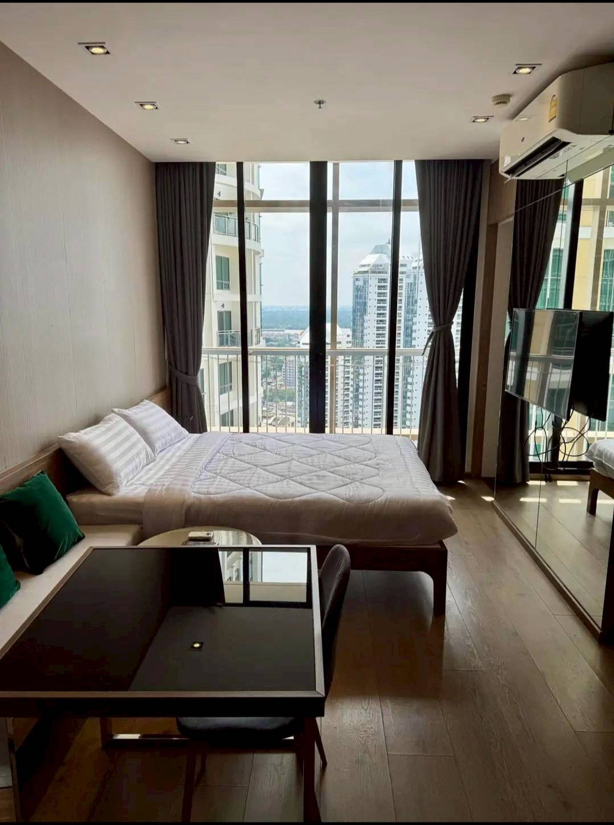 For RentCondoSukhumvit, Asoke, Thonglor : #L250  🎉 40469 Condo for rent Park Origin Phrom Phong