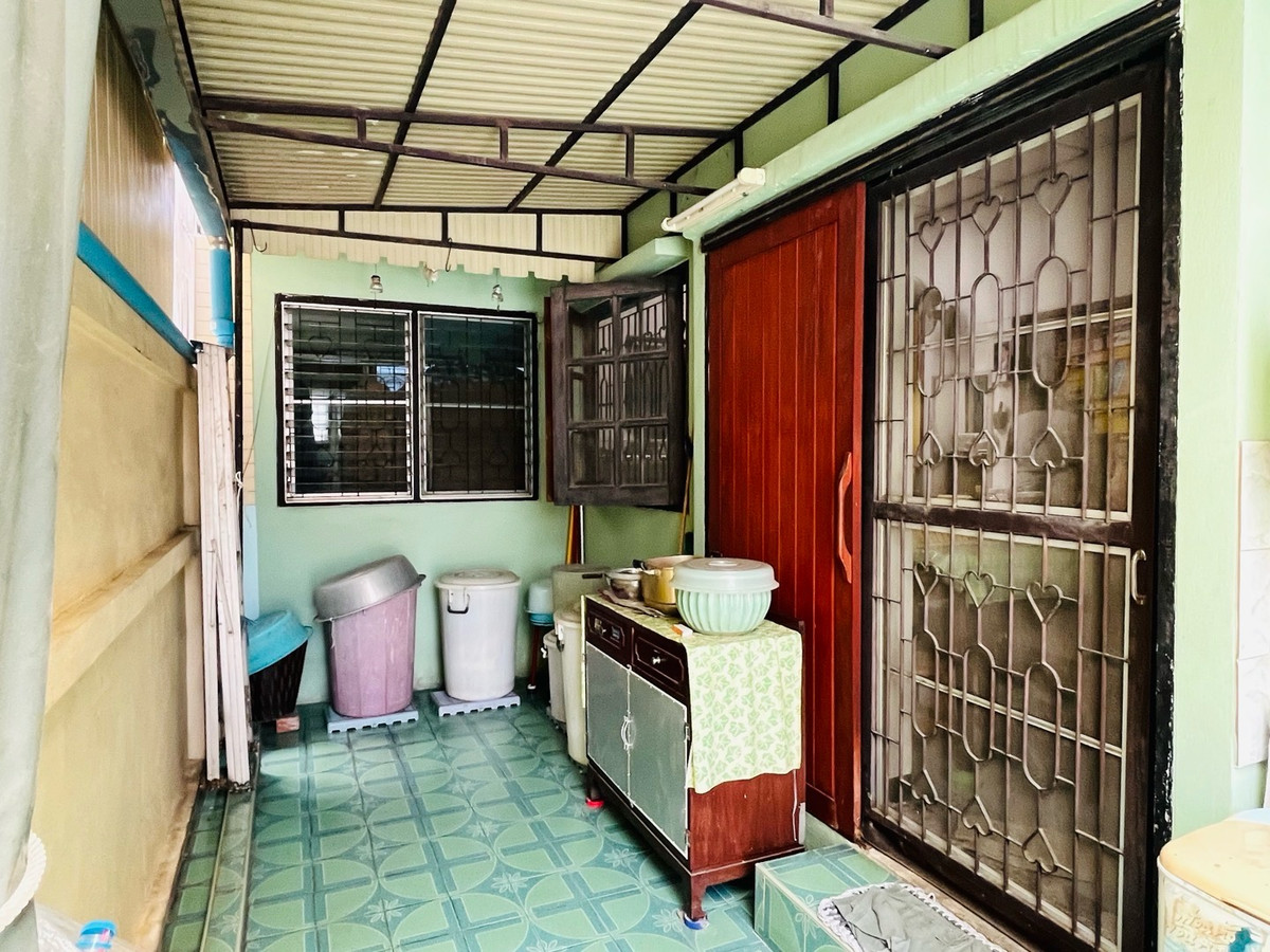 For SaleHouseRamkhamhaeng, Hua Mak : Single house for sale Soi Ramkhamhaeng 68 Near Lam Sali intersection, Ban Ma, Amway, Kittinivet BTS station.