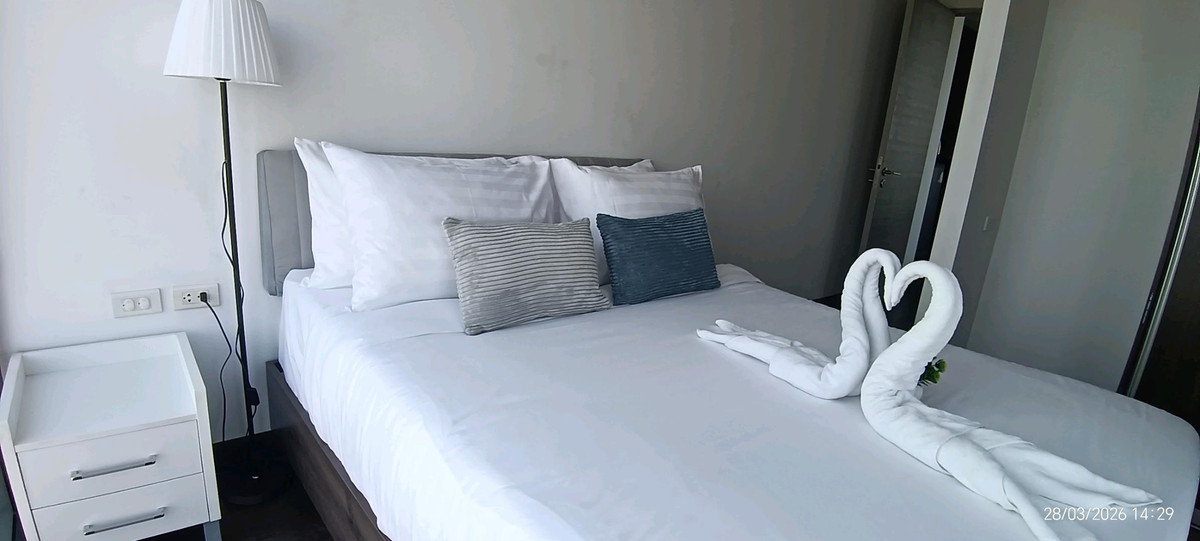 ให้เช่าคอนโดพัทยา บางแสน ชลบุรี สัตหีบ : Posh Pattaya​ ห้องมุม วิวทะเล+city