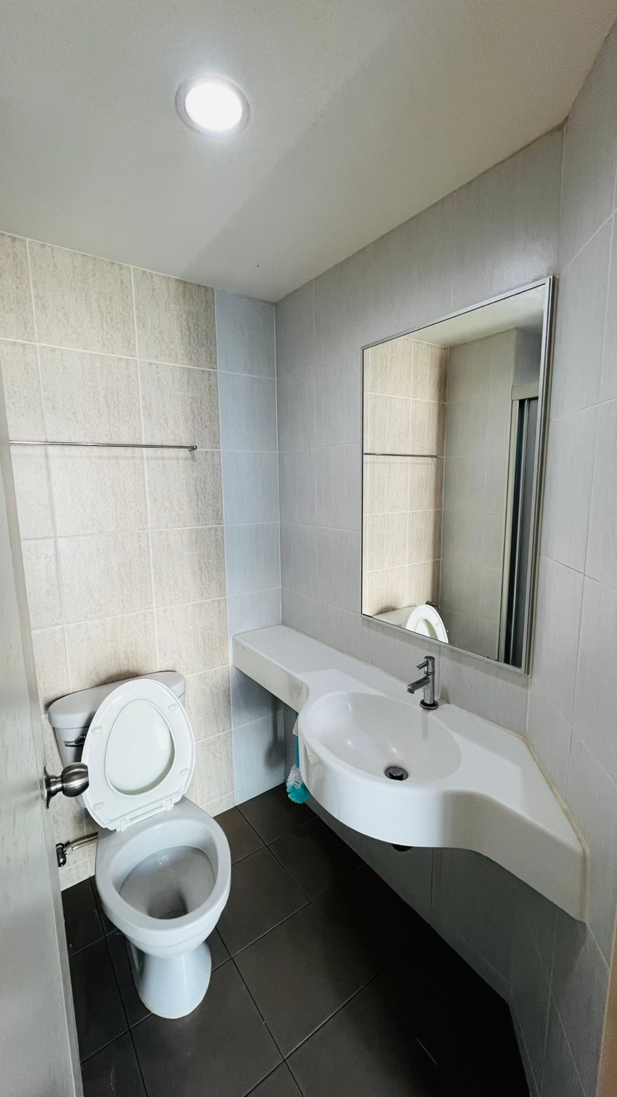 ขายคอนโดบางนา แบริ่ง ลาซาล : K-6826 คอนโดทำเลดี ติดถนนบางนา ตราด ! ห้องสวย พร้อมอยู่ ชั้นสูง 🔥🔥 ขาย !!  คอนโด LPN เมกะบางนา