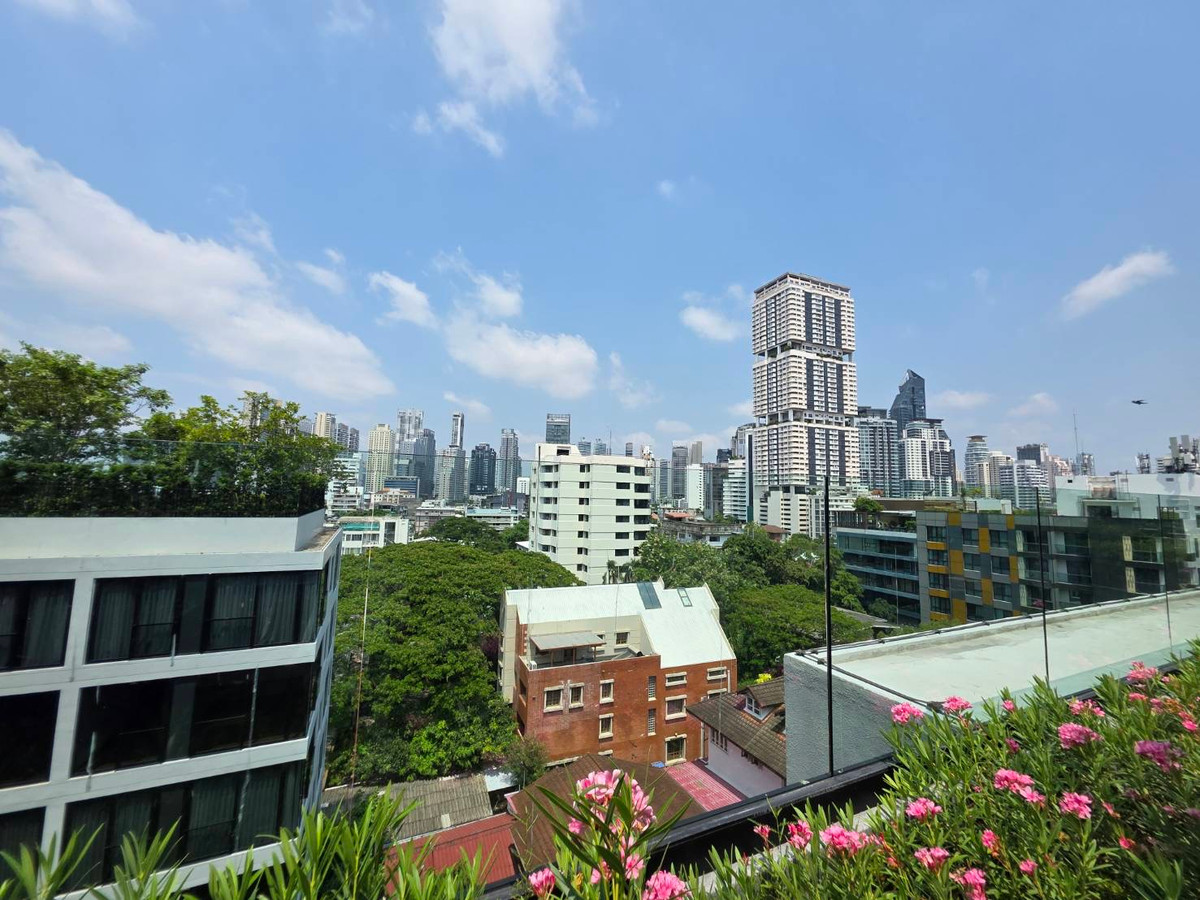 For SaleCondoSukhumvit, Asoke, Thonglor : Via 34 (Sukhumvit 34): 2bed 2bath 125.13sqm. from 34 million Am: 0656199198
