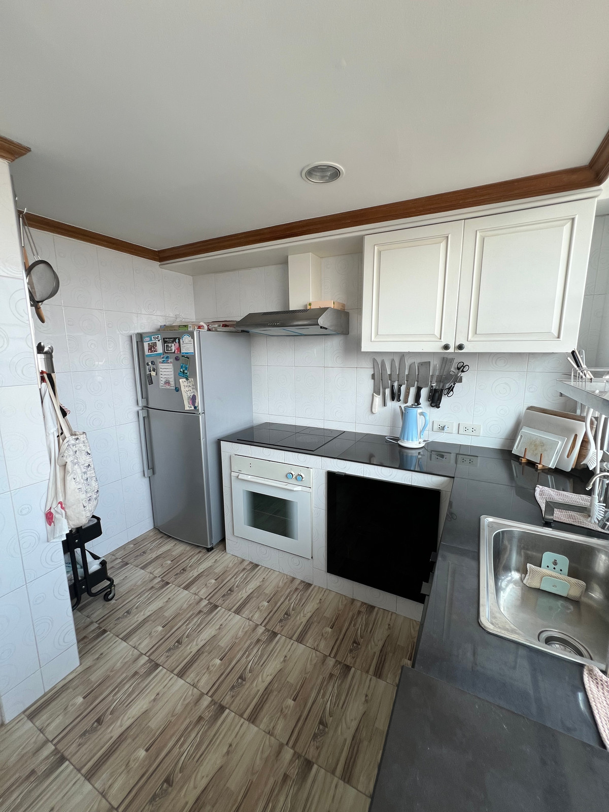 ให้เช่าคอนโดพระราม 3 สาธุประดิษฐ์ : กว้างขวาง 3 ห้องนอน 3 ห้องน้ำ 114ตรม | MRT คลองเตย | 30,000/เดือน