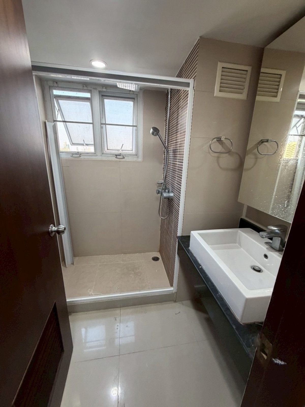 For RentCondoRama 8, Samsen, Ratchawat : Hot price for rent Baan Samsen (Baan Samsen) large room 76 sq m. 🔥🔥