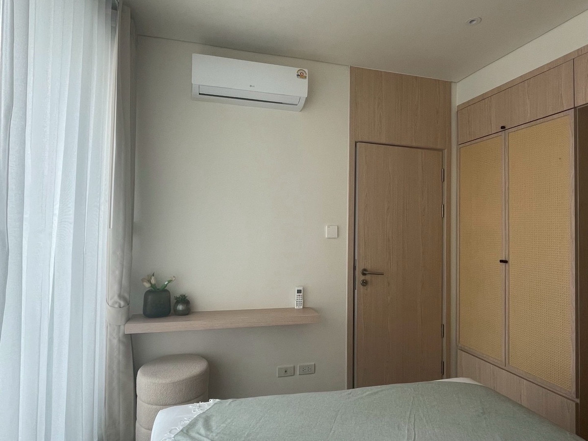 For RentCondoOnnut, Udomsuk : 🔥 FOR RENT: Spacious Renovated Condo near BTS Phra Khanong (3 mins walk) 🔥1bed large size 52sqm:37,000 THB/month