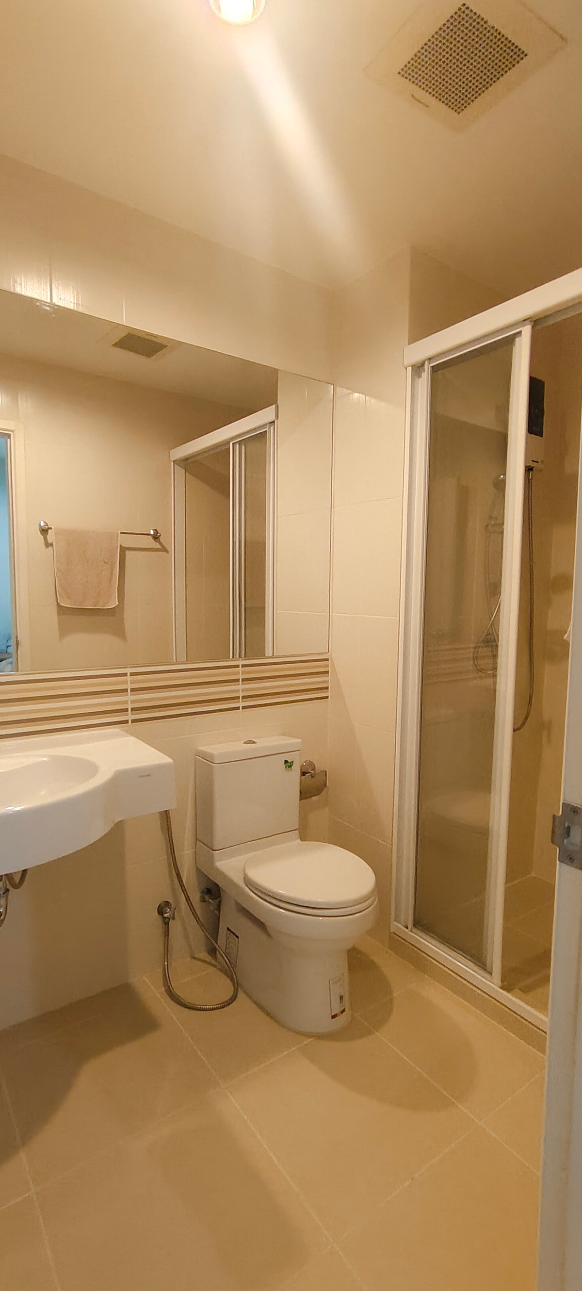 ขายคอนโดรัตนาธิเบศร์ สนามบินน้ำ พระนั่งเกล้า : 🏙️ ขายคอนโด Centric Tiwanon Station (เซ็นทริค ติวานนท์ สเตชั่น)💛🧡💚โทร/ไลน์ 094-936-0011h💛🧡💚