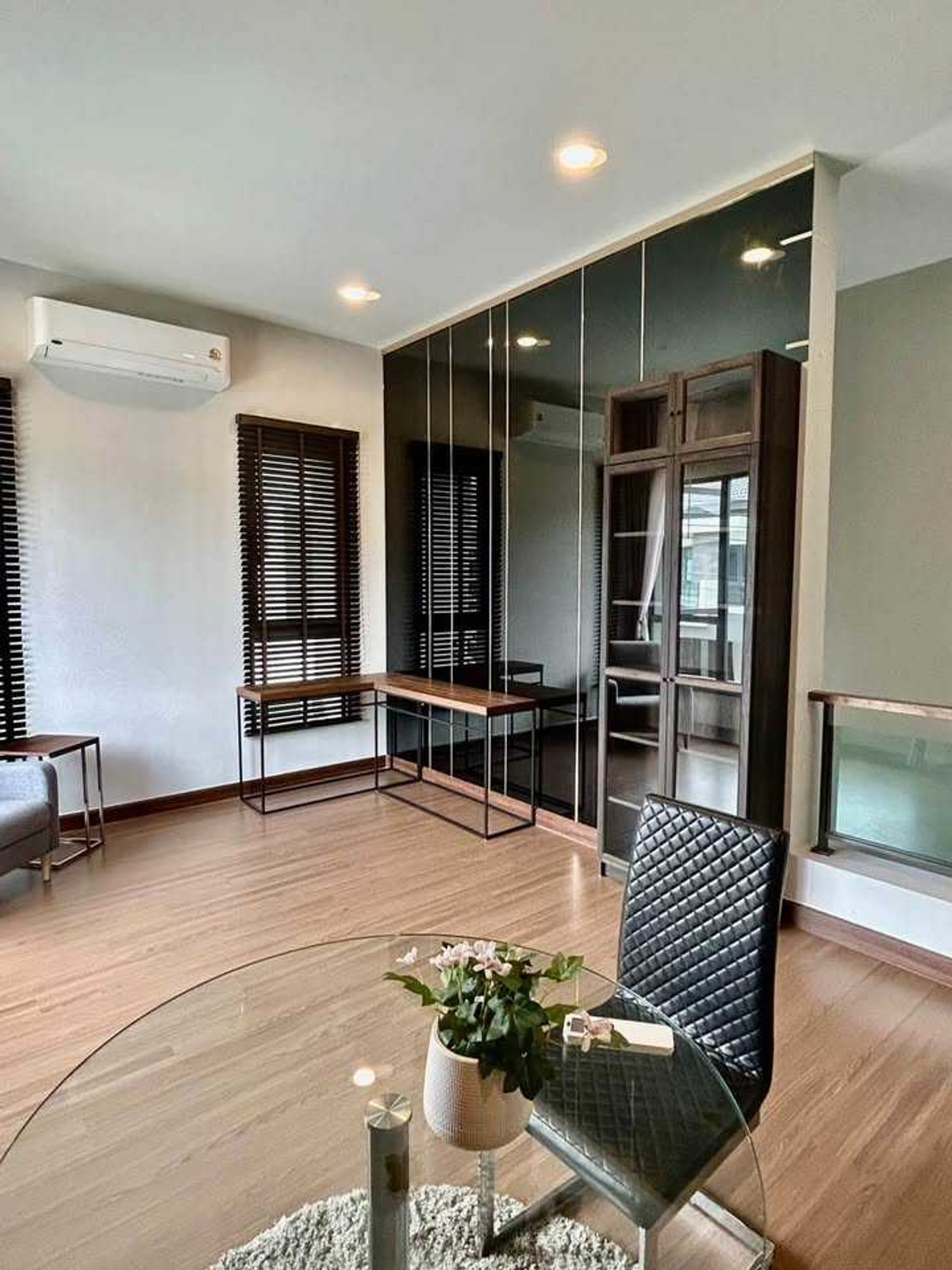 For RentHouseBangna, Bearing, Lasalle : Luxury House for Rent Bangna | Family Home Prime Location | Near BTS Bangna | 160,000 THB/Month | Luxury house for rent Bangna, good location, suitable for families, near BTS Bangna 160,000 baht/month - LTH14787