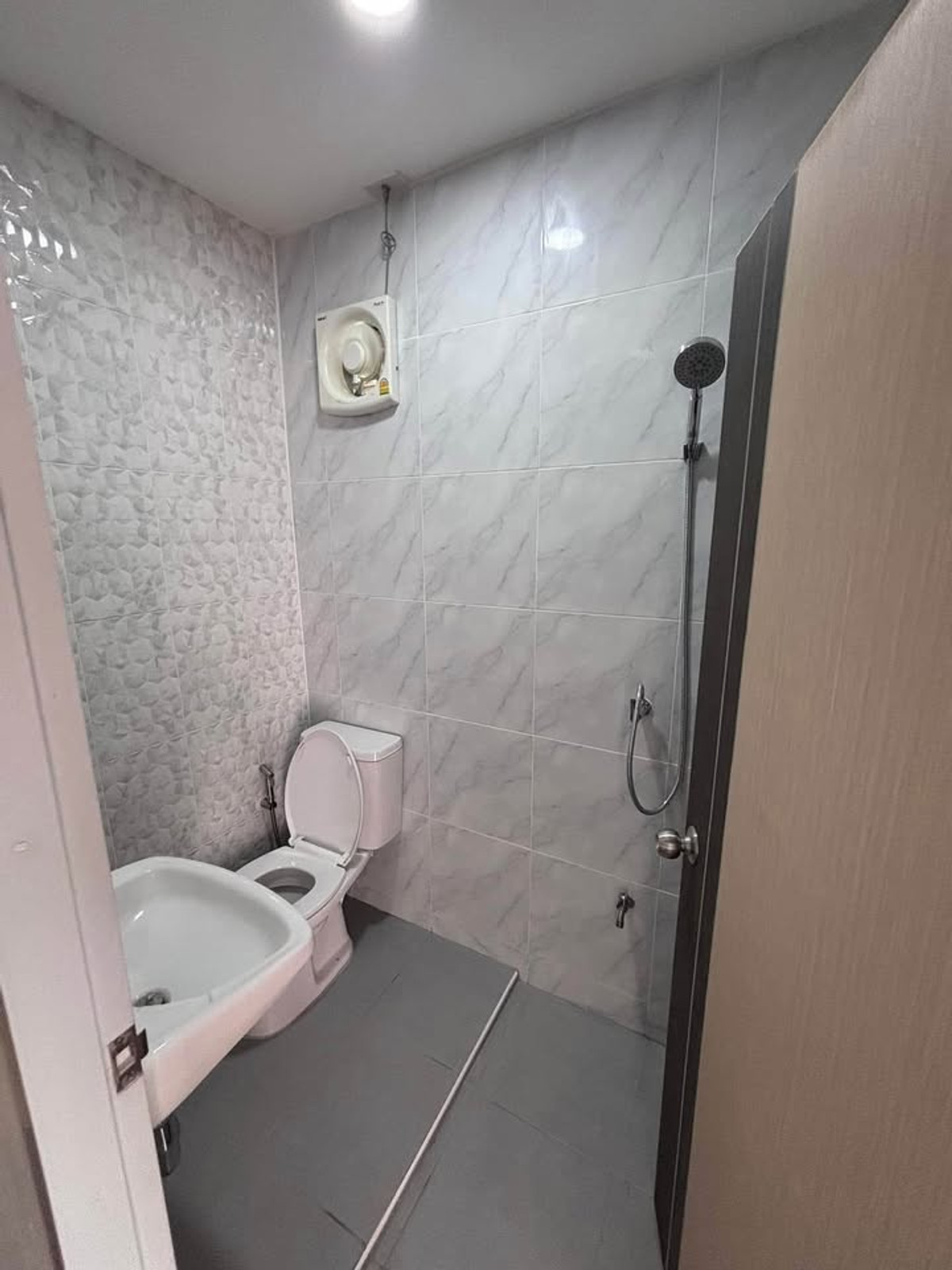 ให้เช่าทาวน์โฮมวิภาวดี ดอนเมือง หลักสี่ : 🏡หมู่บ้านศิริสุข 2 ชั้น  ดอนเมือง ( N1-1192 ) 📍ทาวน์โฮม เนื้อที่ 25 ตารางวาช่างอากาศอุทิศ 20  ✨(รีโนเวทใหม่ทั้งหลัง)  พร้อมเฟอร์นิเจอร์ทั้งหลัง🏡