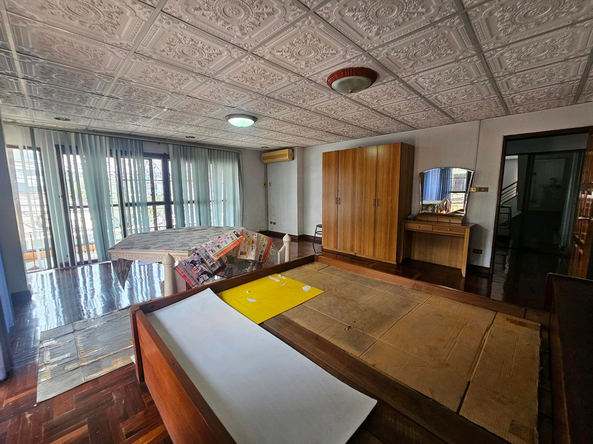 ให้เช่าอาคารพาณิชย์โชคชัย4 ลาดพร้าว71 : 📍ลาดพร้าว87แหล่งชุมชน เหมาะเปิดกิจการ+พักอาศัย ข้างตึกขึ้นป้ายโปรโมทคนเห็นเพียบ